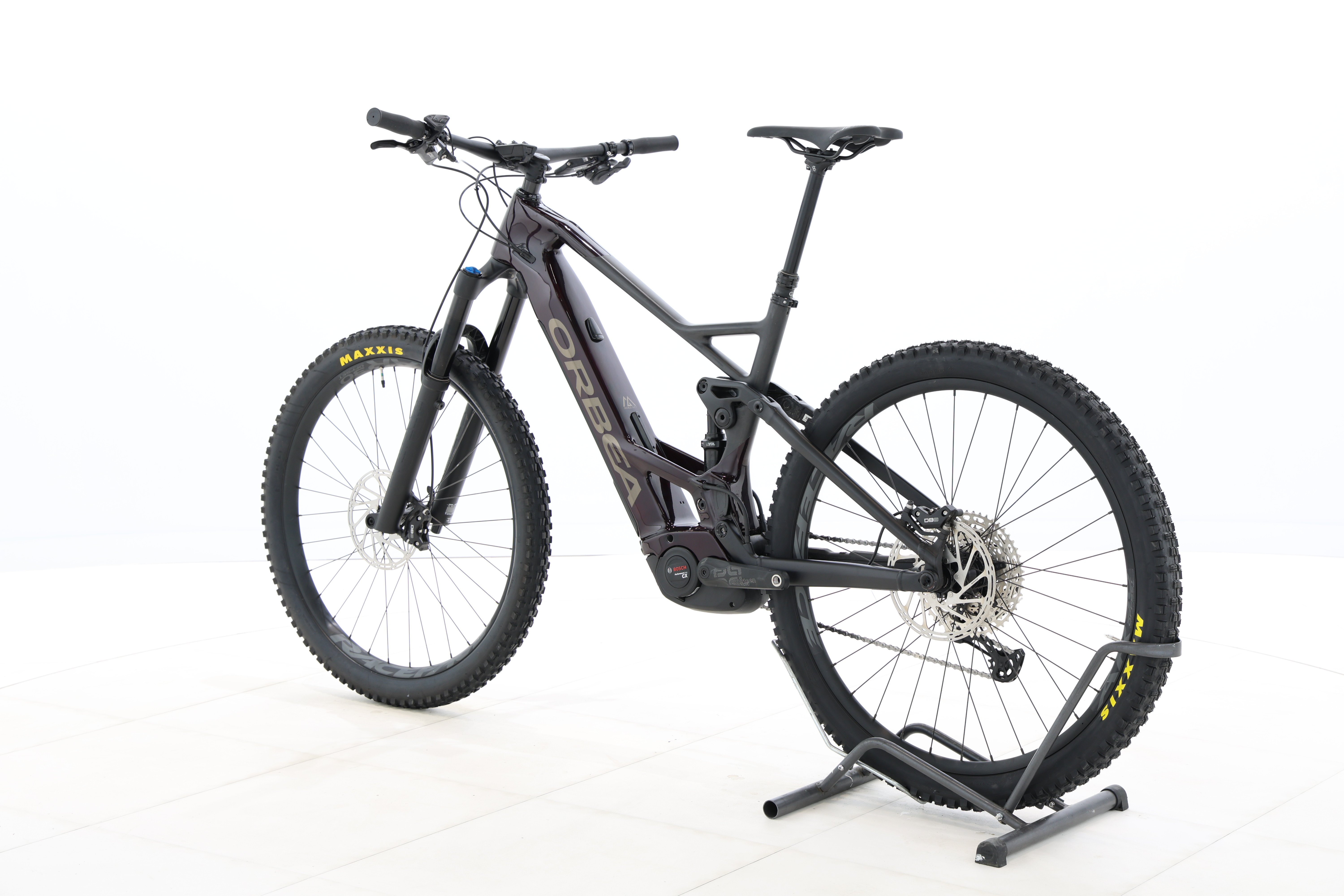 fda725b9-e14c-4988-9f46-2de2993e6e45