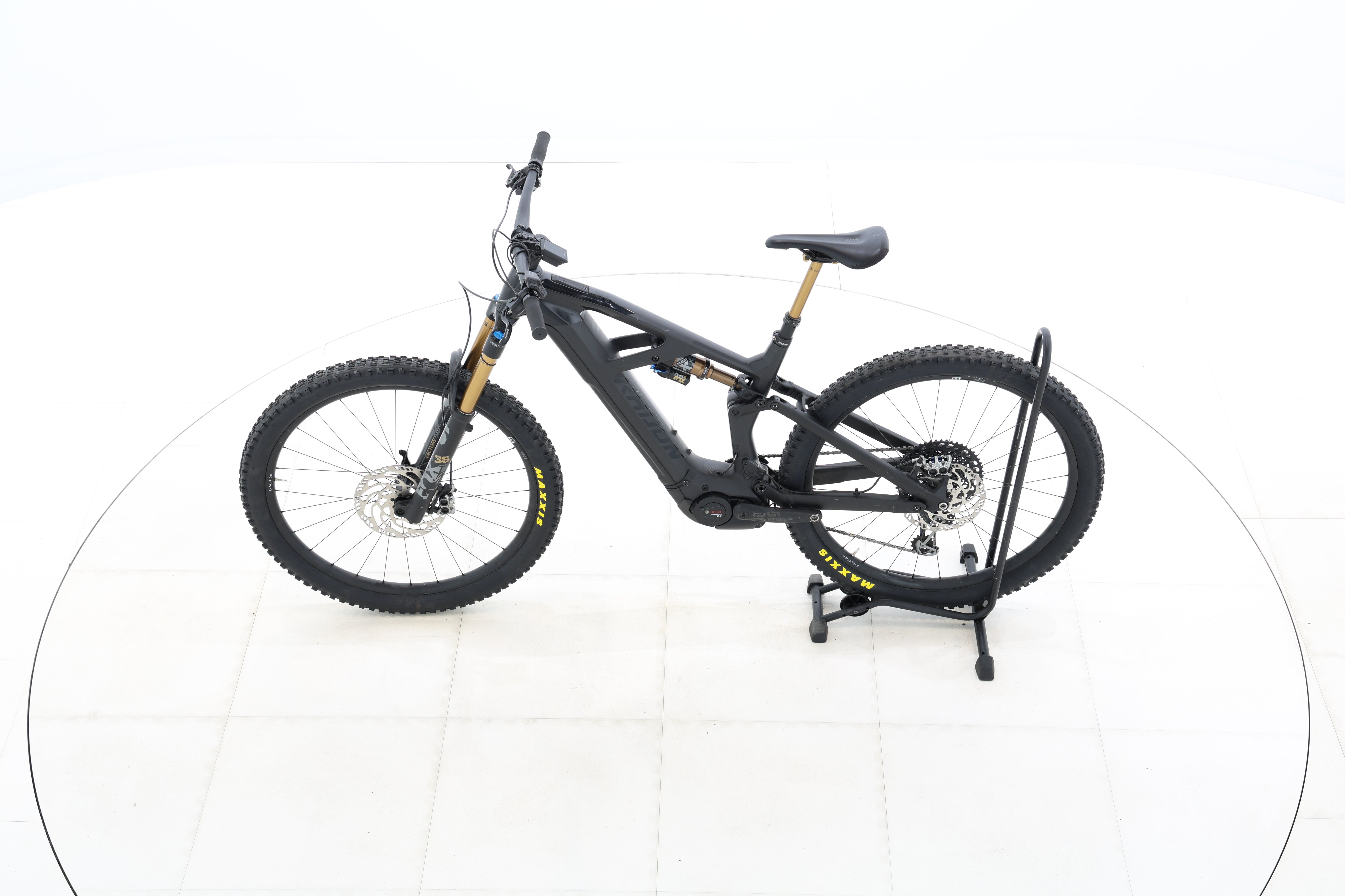 918f97fe-d8cc-4b47-a081-660089fae7ba