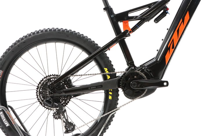 KTM MACINA KAPOHO 7973 2022