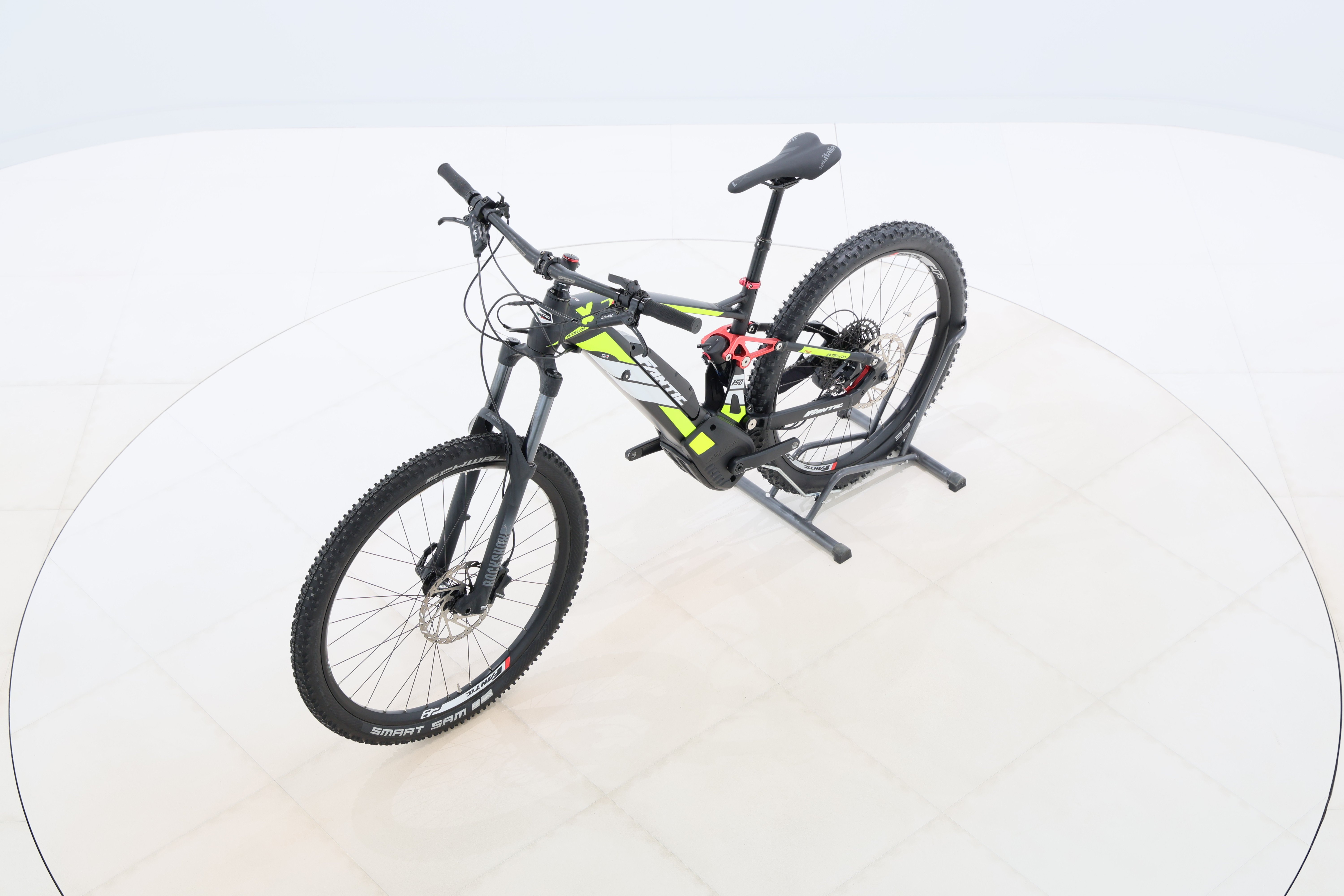 7ff6917c-0f64-45e3-ab3d-fe2f043cf1b7