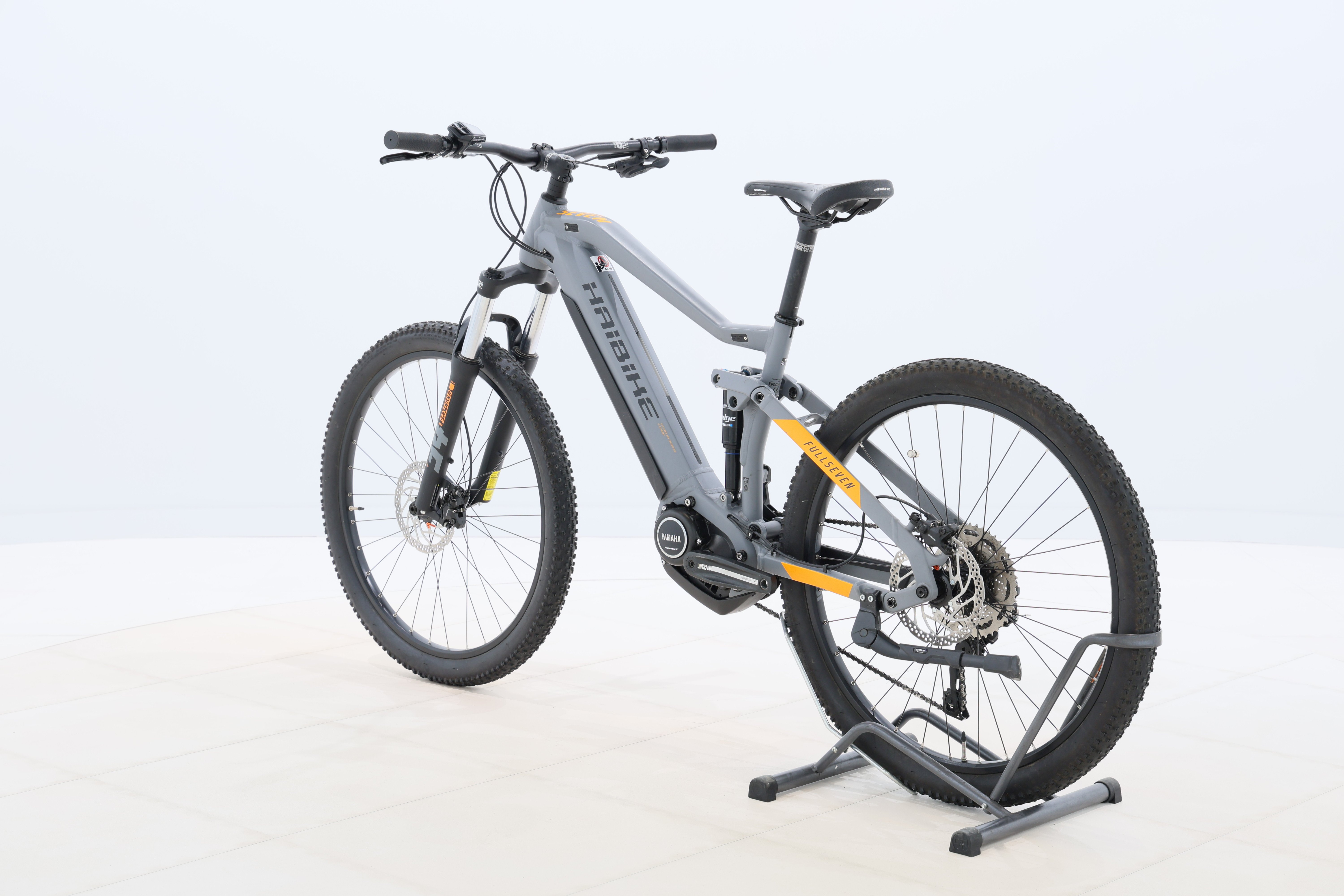 275d146a-a01e-4ed4-a0f8-10d12396a7e7