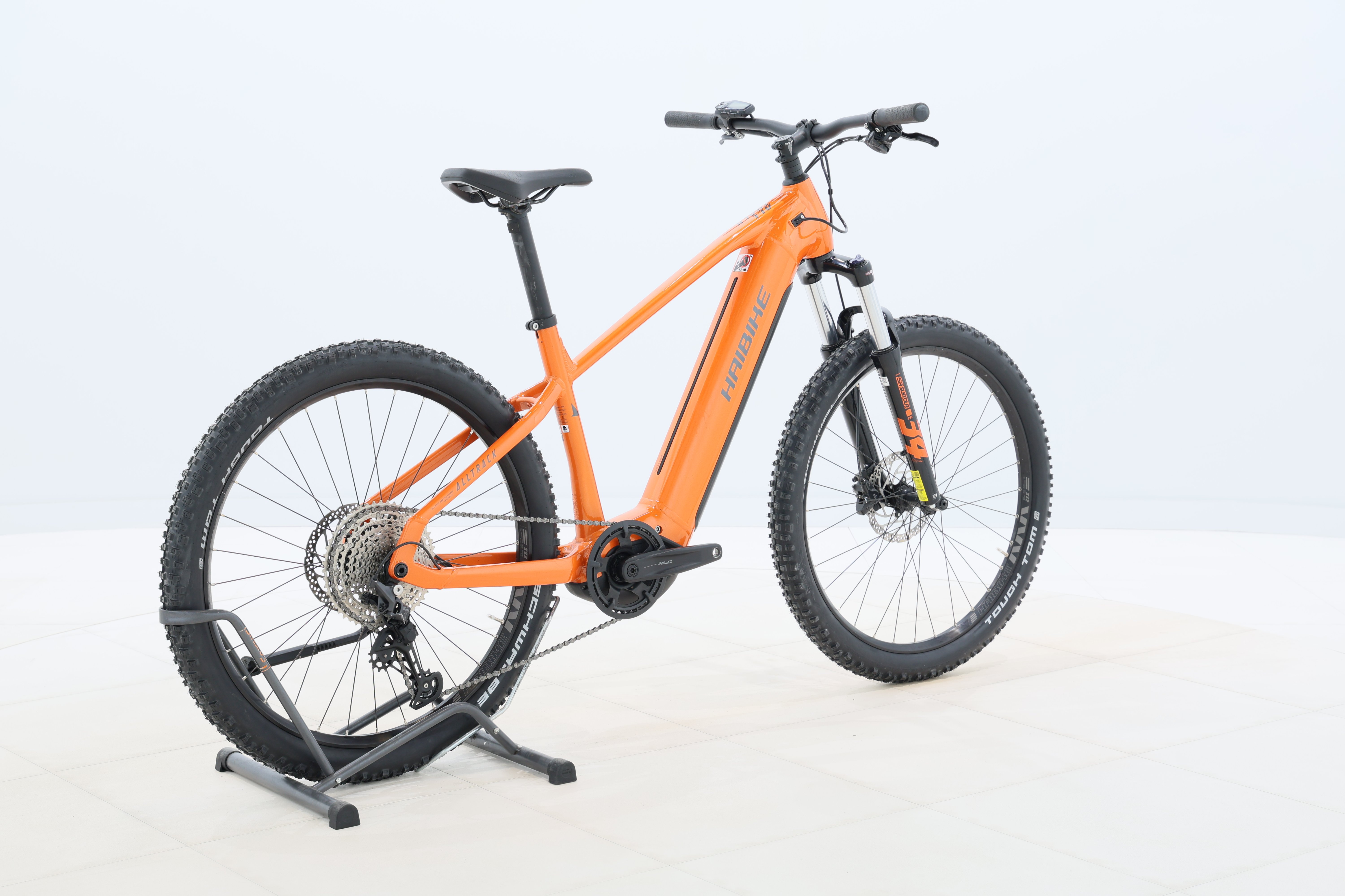 3df17469-677a-41d7-b850-6577bde5bff2