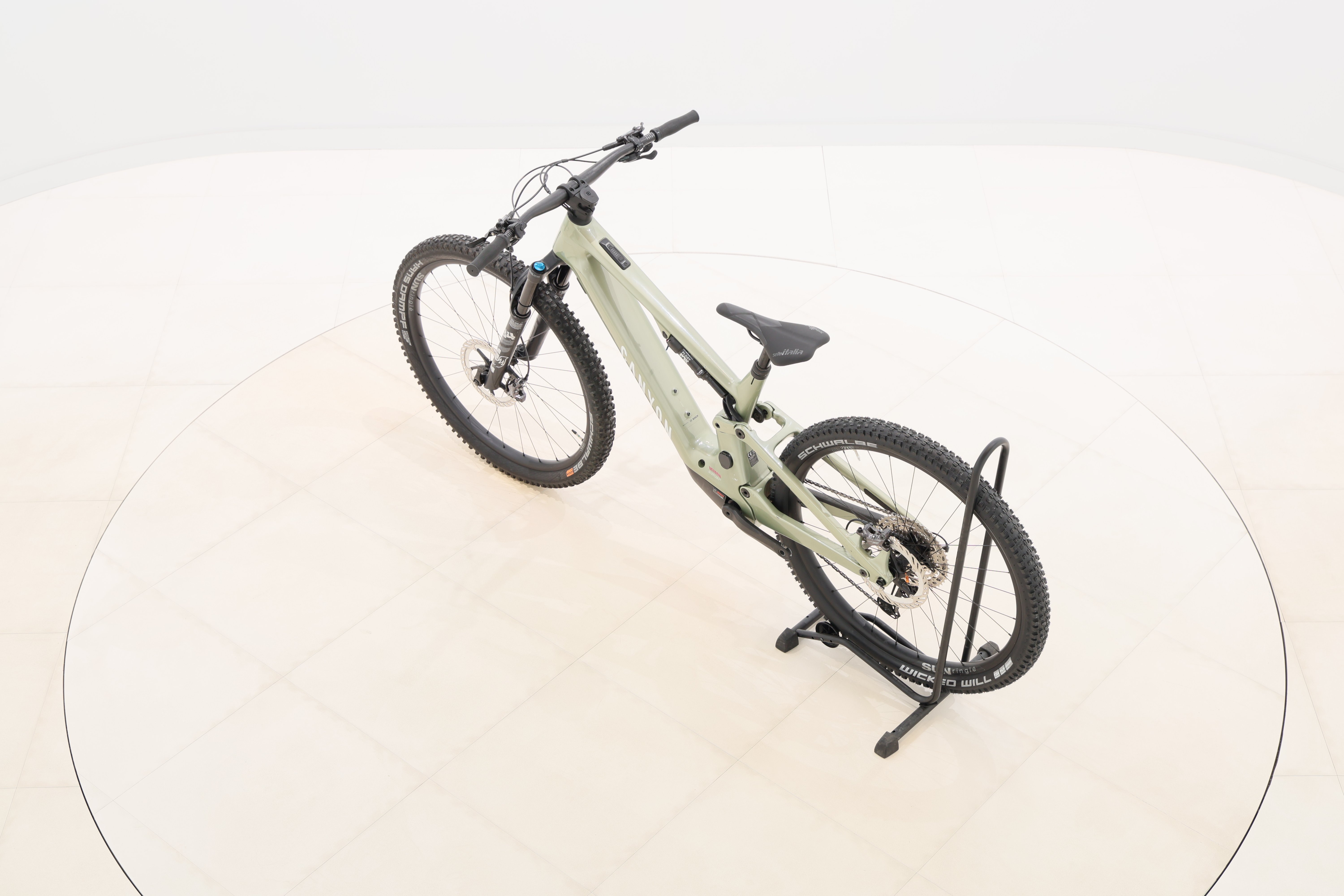 506cfea2-c844-47f5-8933-b8b95832dd3c