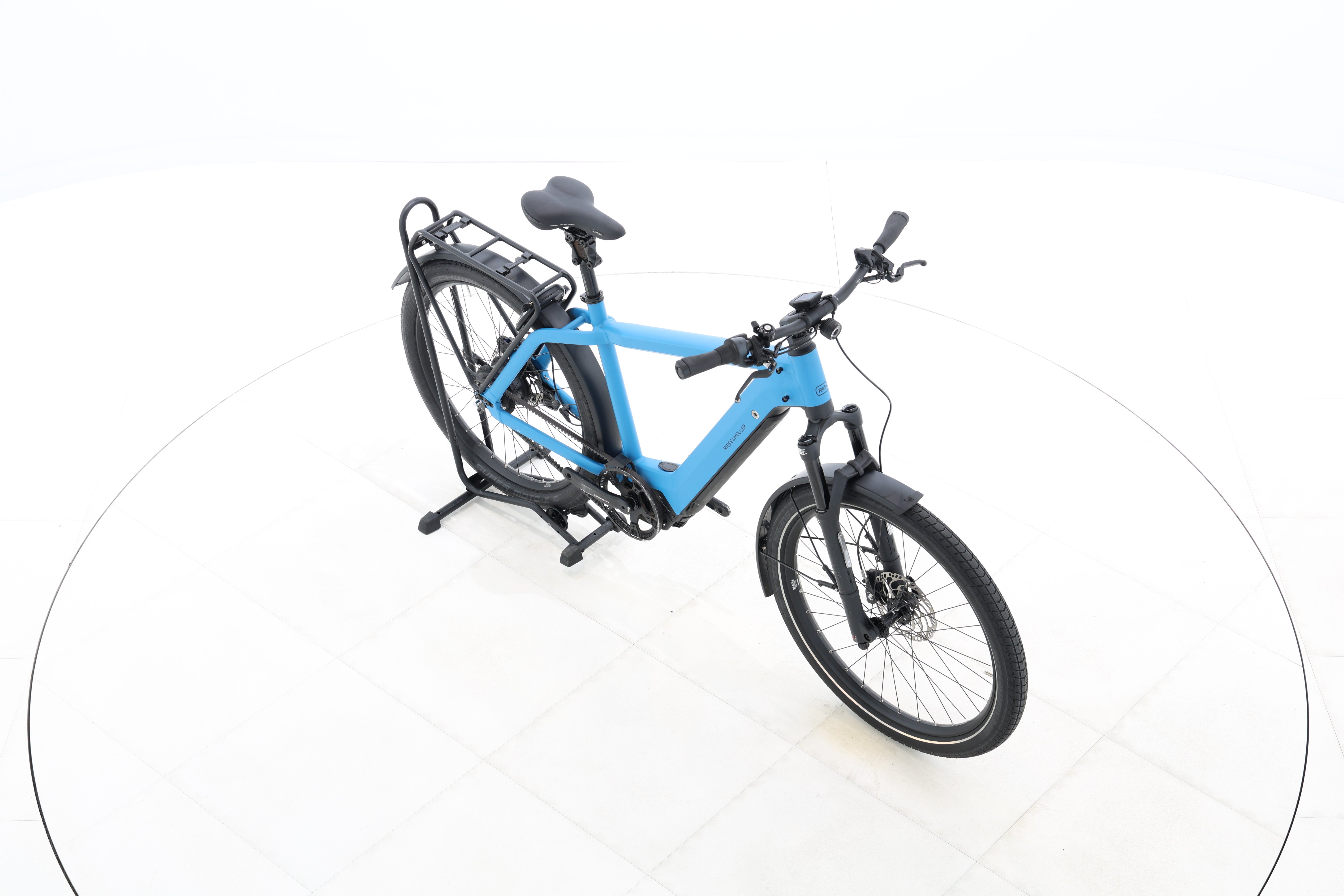 0984bba3-96f9-4d45-93e1-e8396ef1f249