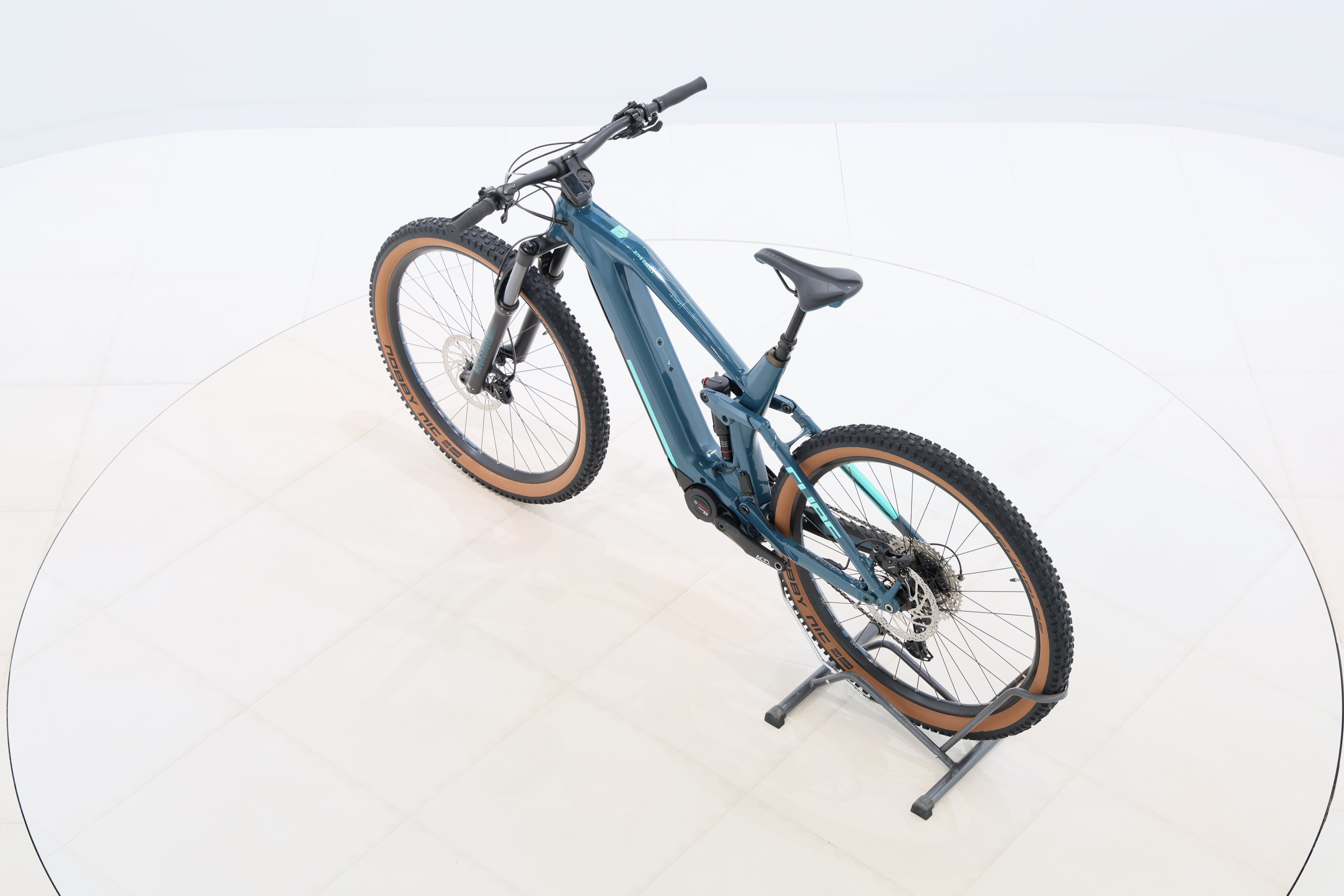 020bc0c0-992f-48a4-8d49-88eb13d2431a