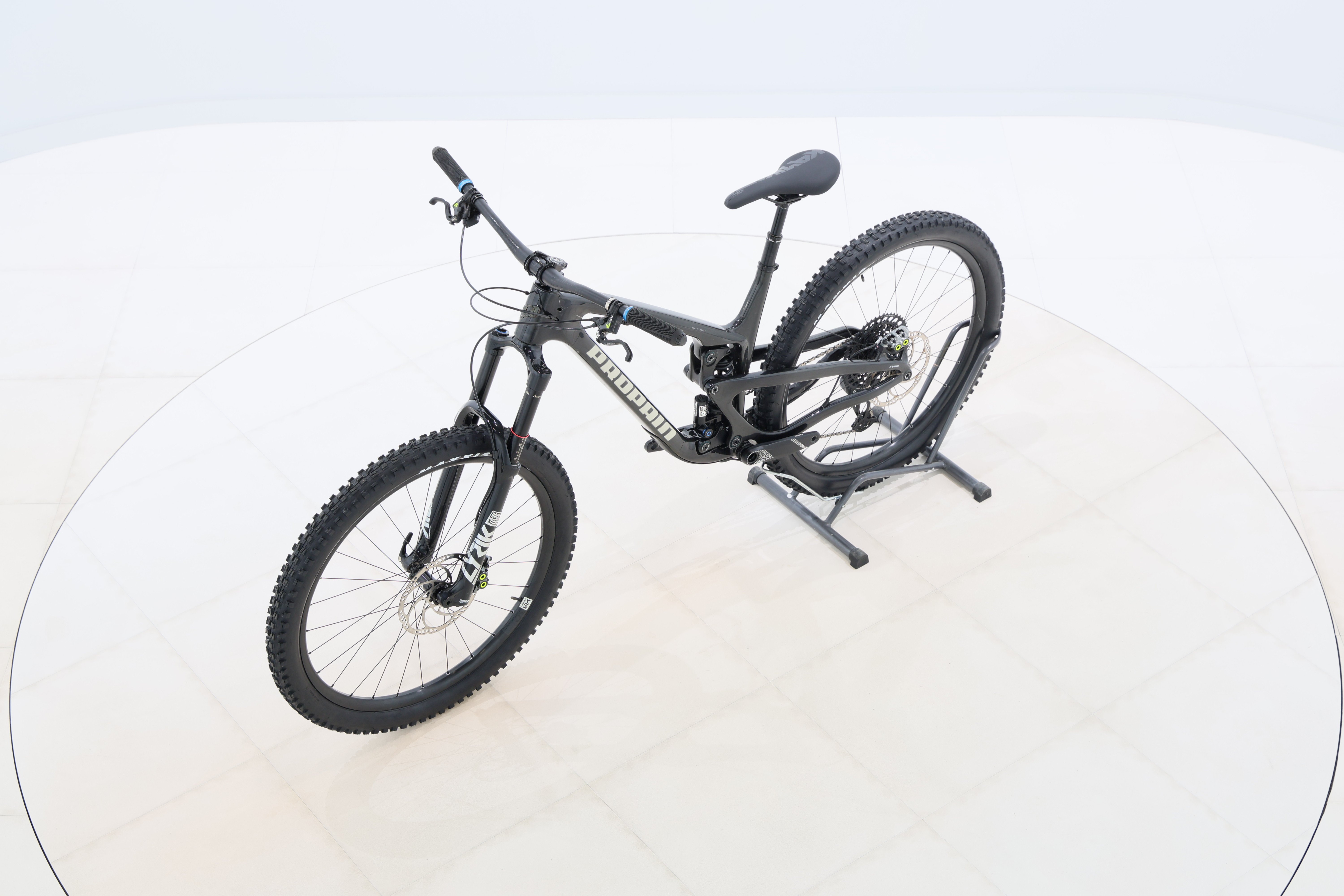 d06e3209-7d03-4c27-9bc9-8682f22fc76e