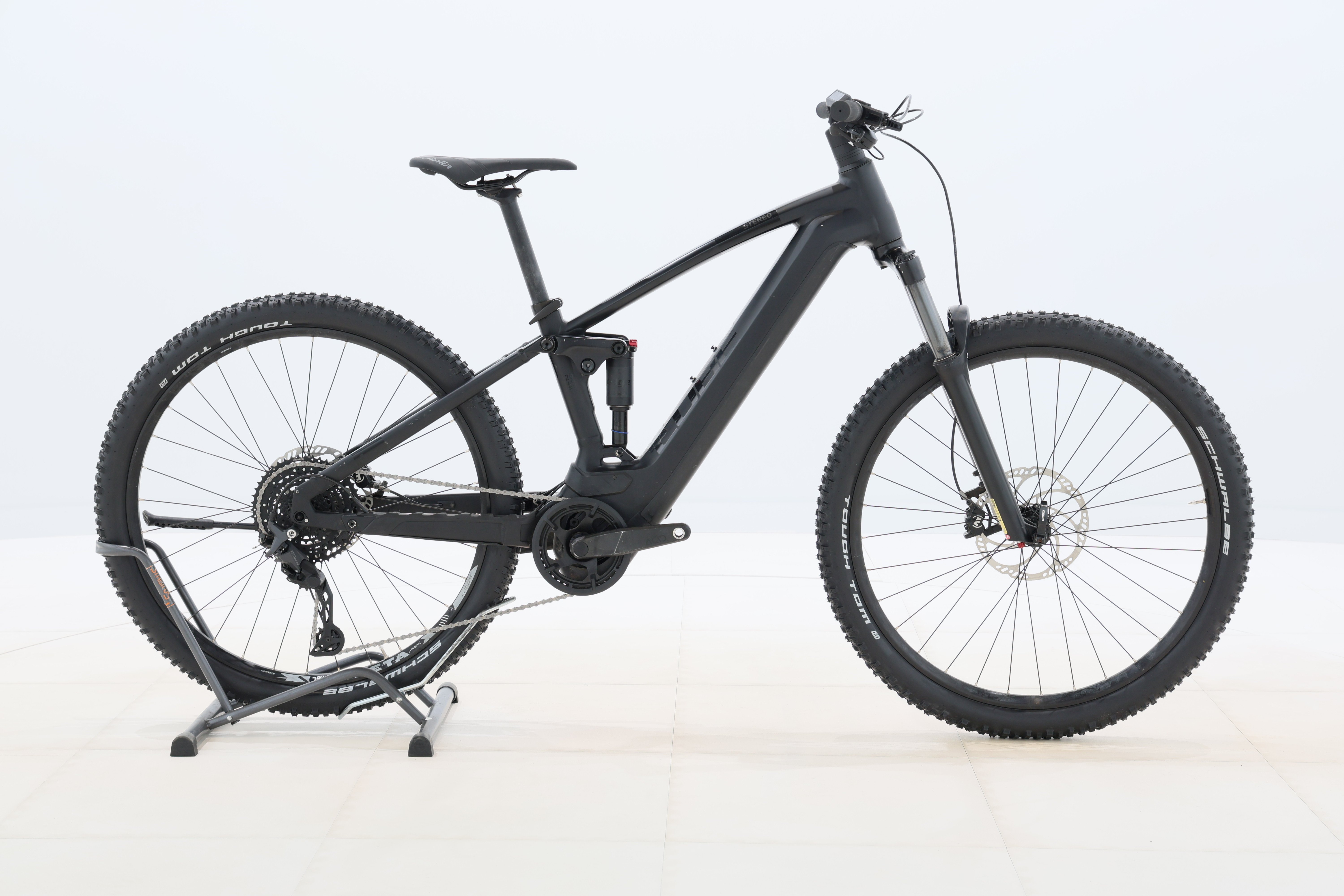 31cdb687-5b03-46a3-aa3b-3cf4c843fe8f