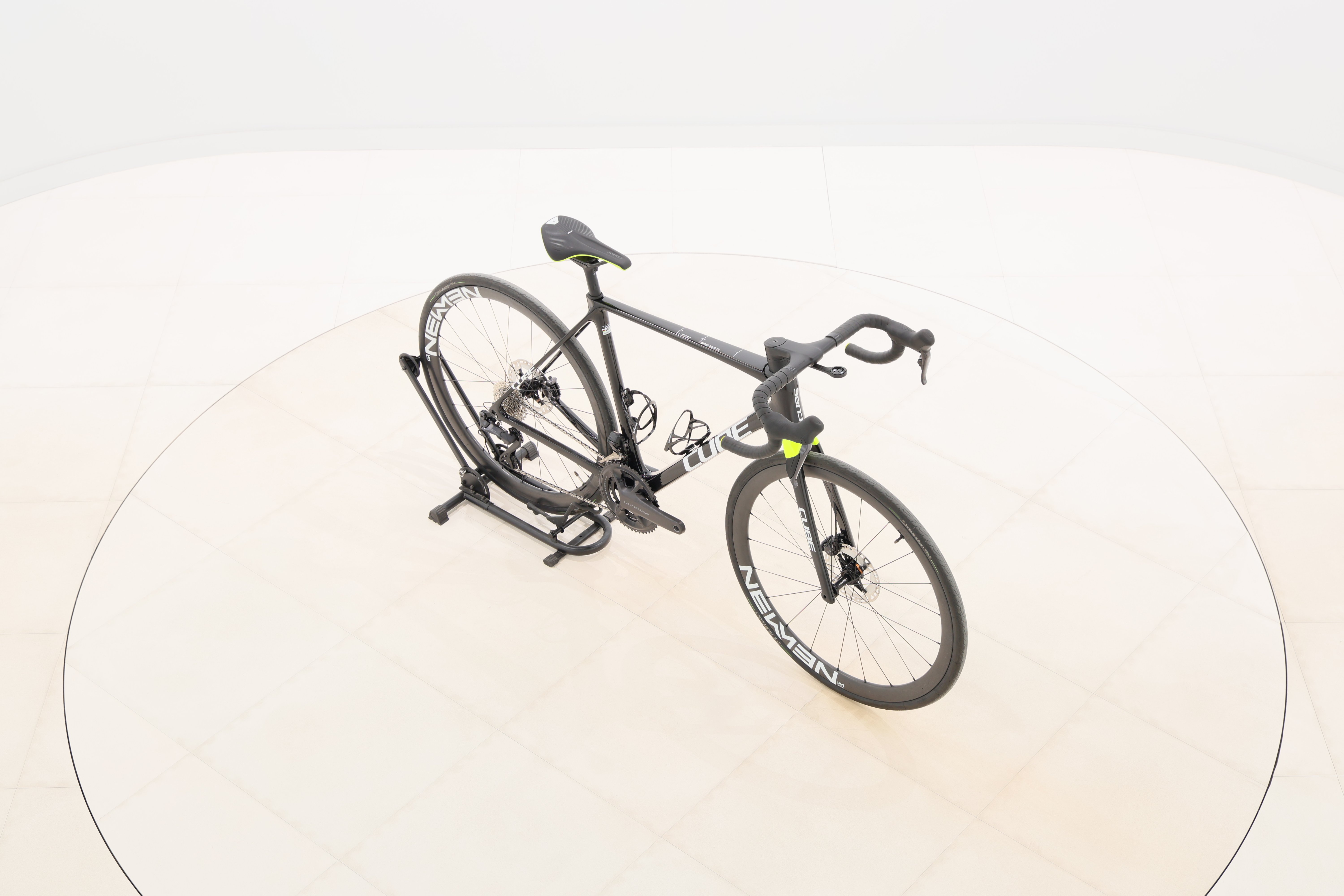 bdb99430-be3b-45a3-ad2c-d8baae6c3362