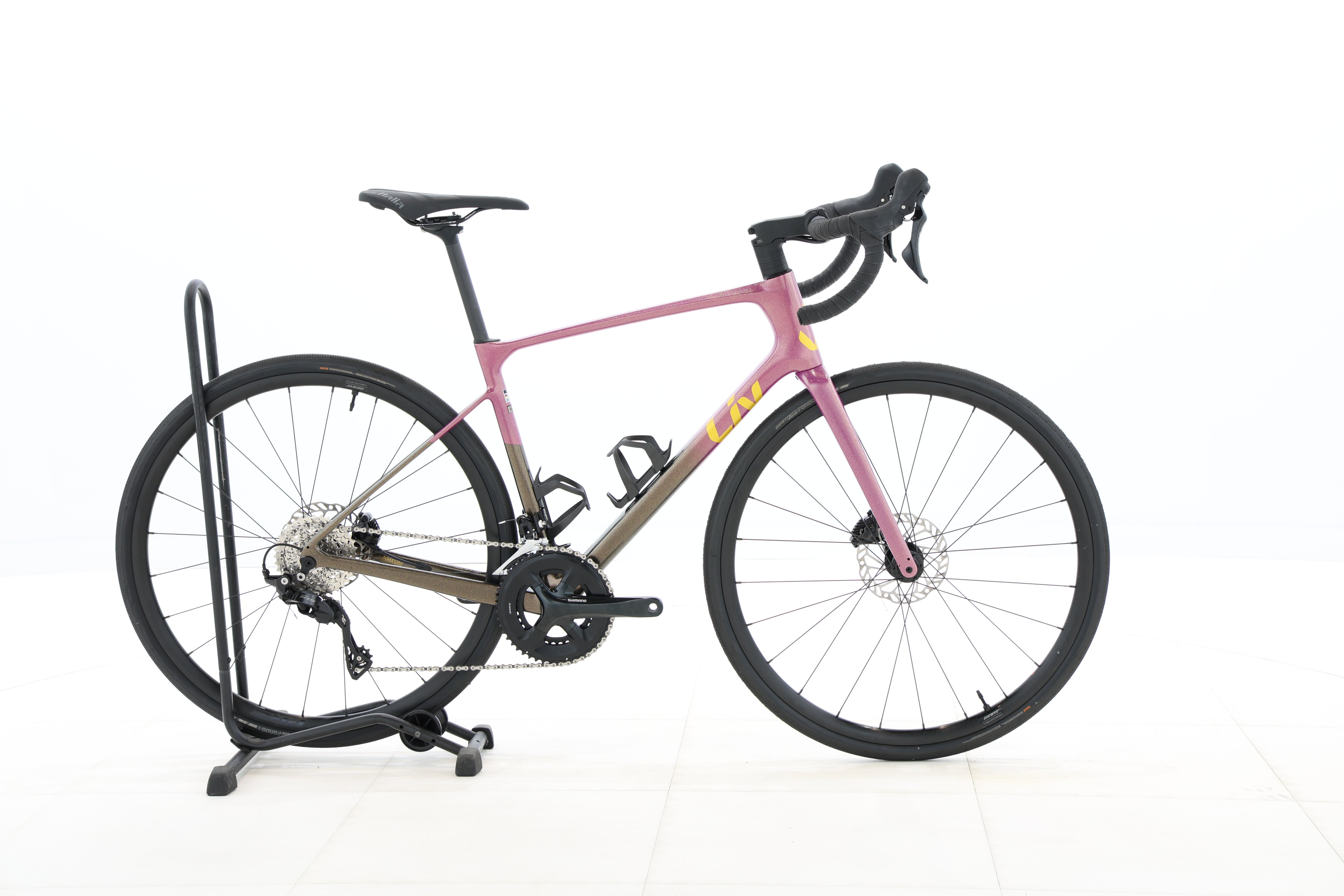 7b97bd27-326f-4aa9-b2c4-446727f2926a