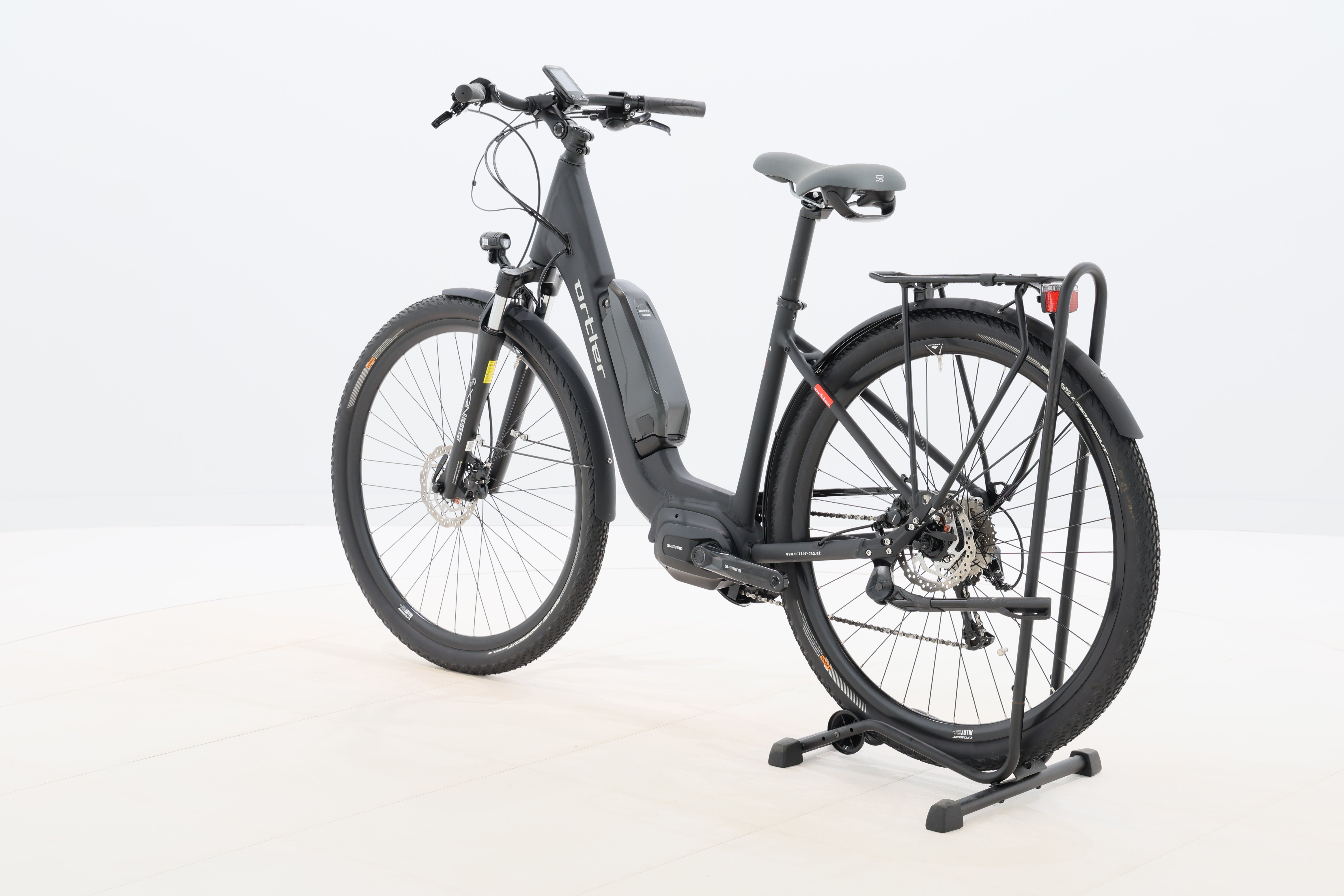 f1a9686d-09e9-40ab-9d61-1316dcfb151b