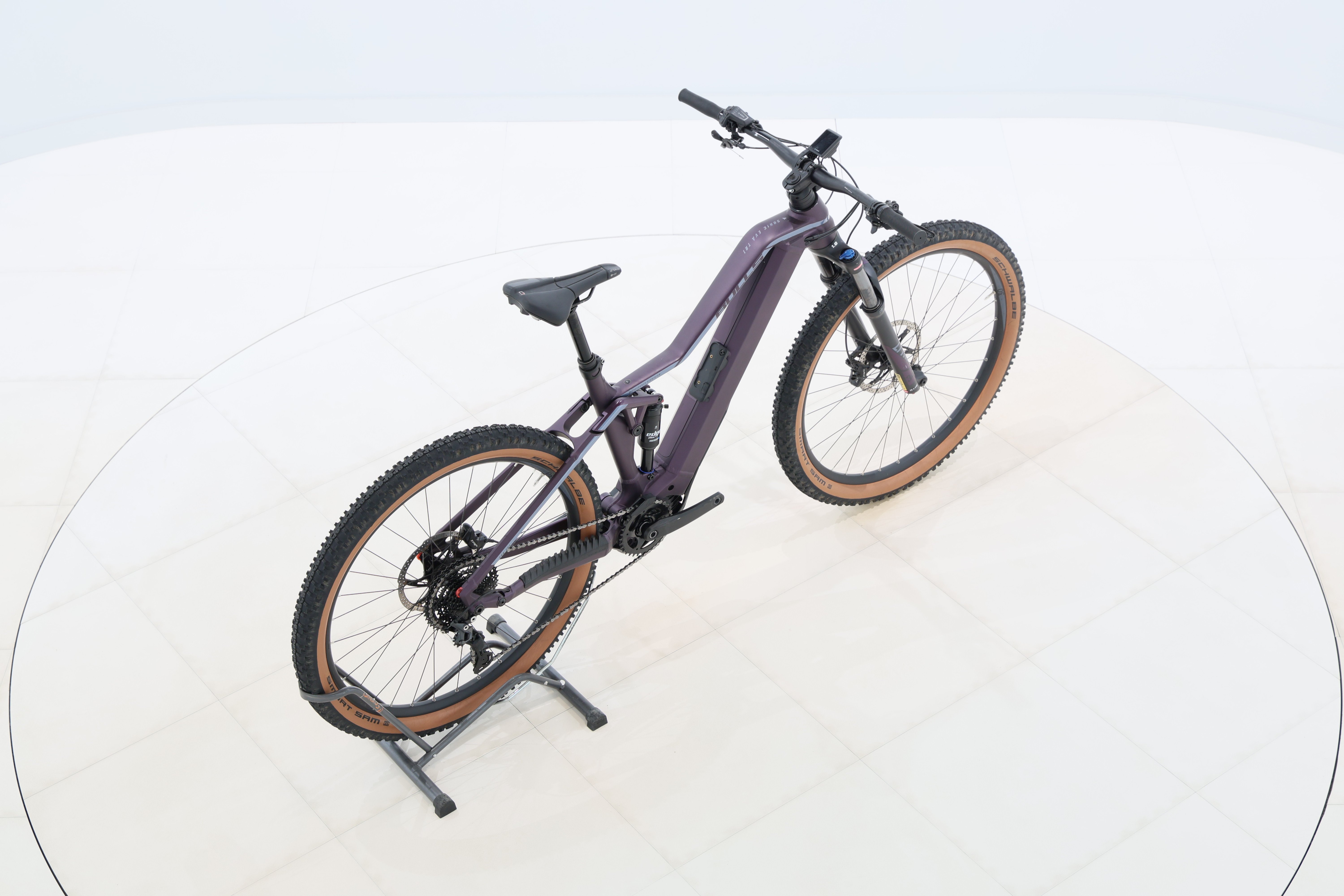 f915f17e-ee43-45a5-9c86-0732335b23c9