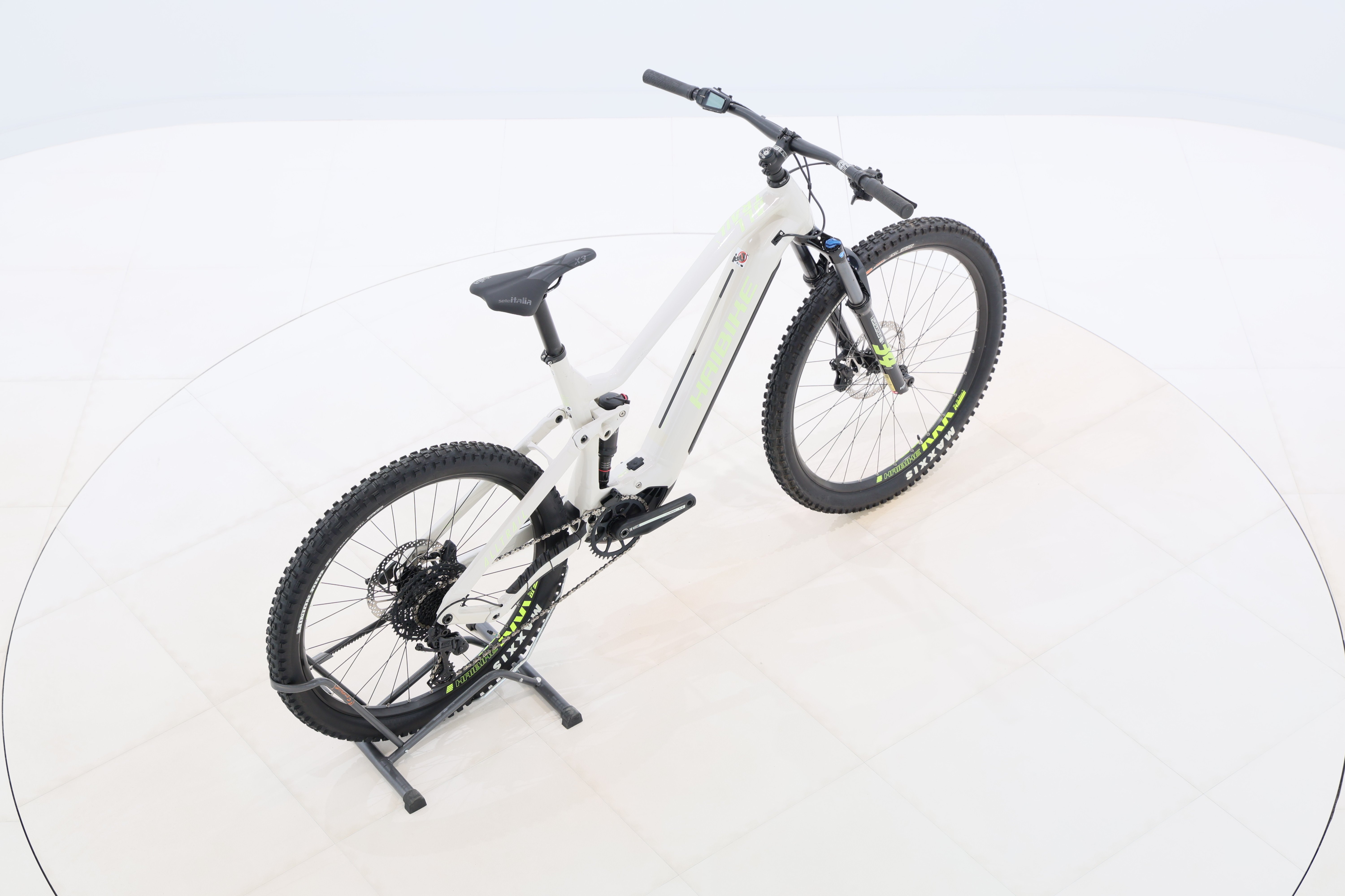 08686271-4d99-488d-a7bf-7e86a872c633