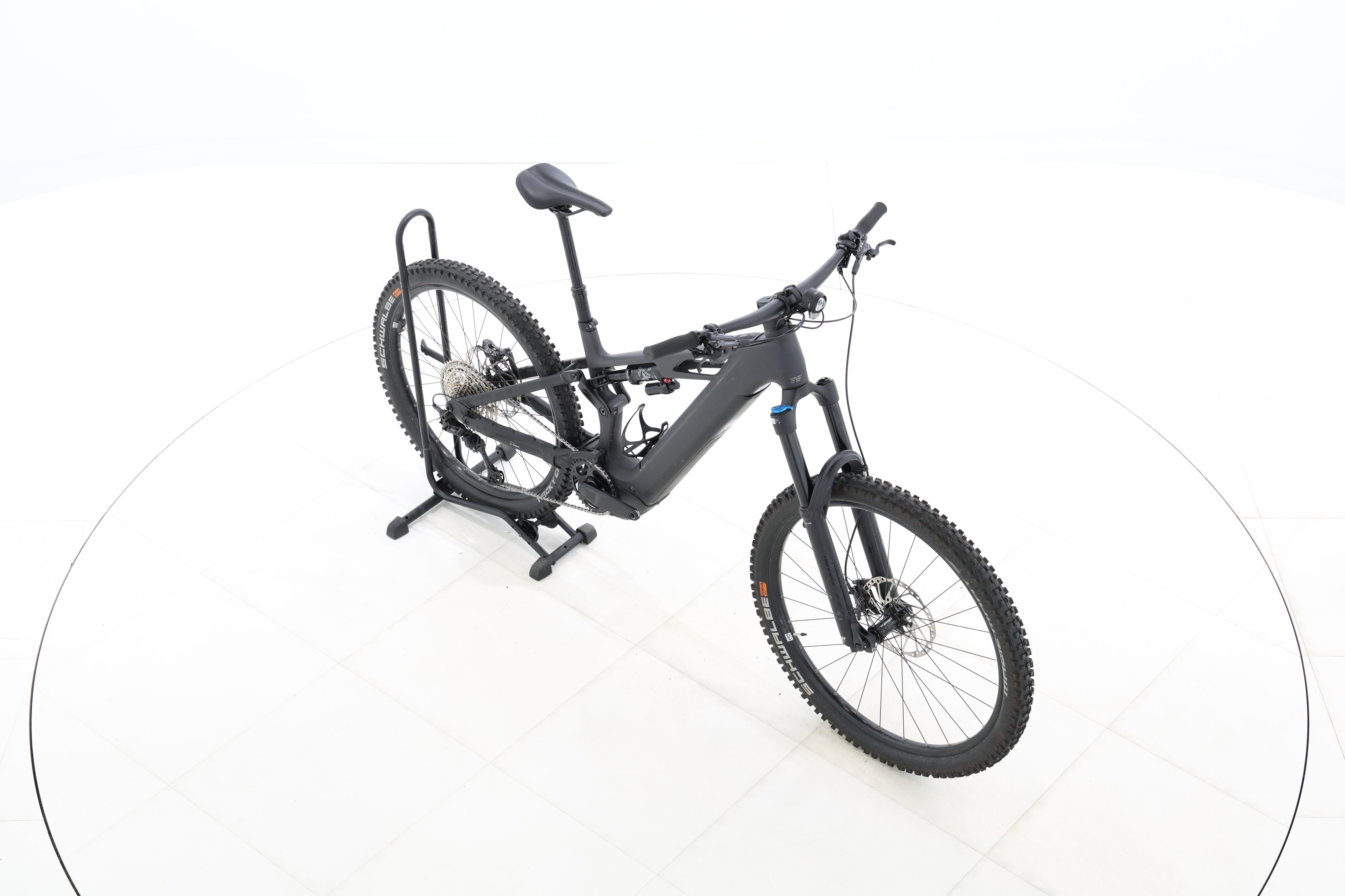 a6f2546e-f5ca-448a-8cdd-59a1255c74ce