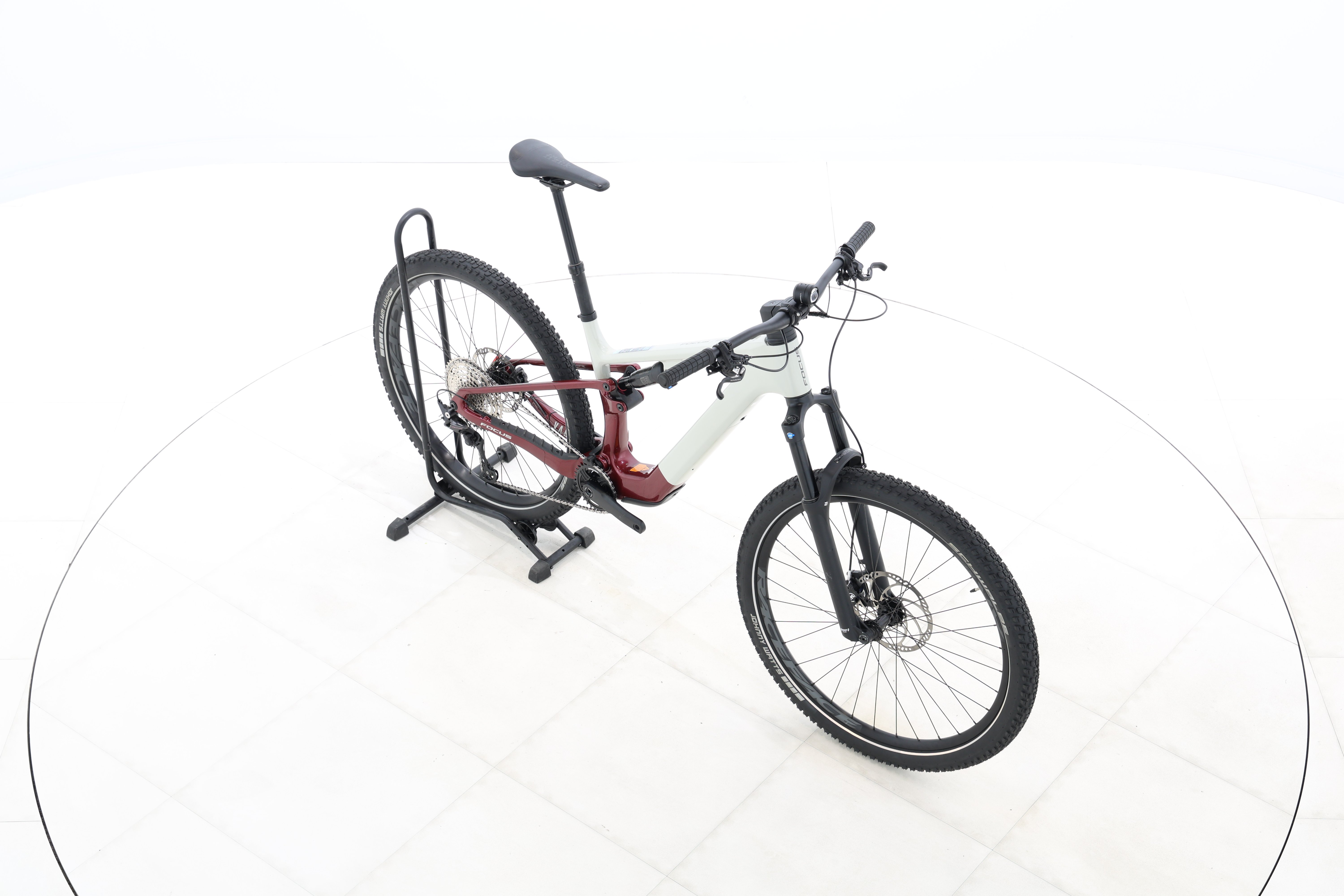 e2a2bb13-2d5e-4abc-9ba1-ef69a8eae2bd