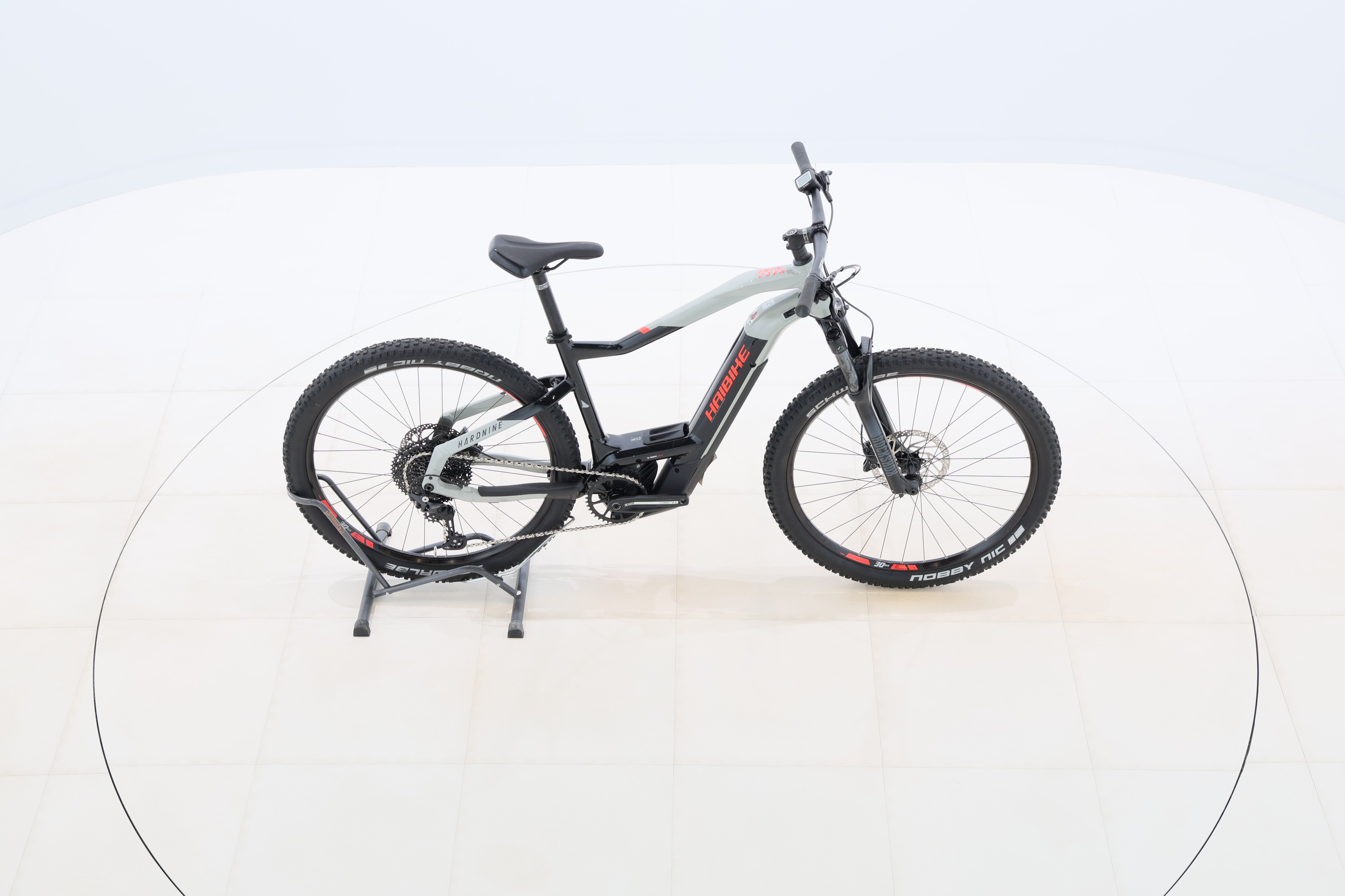 c8bddd2f-41aa-4e9b-9f63-83ba1d2326b4