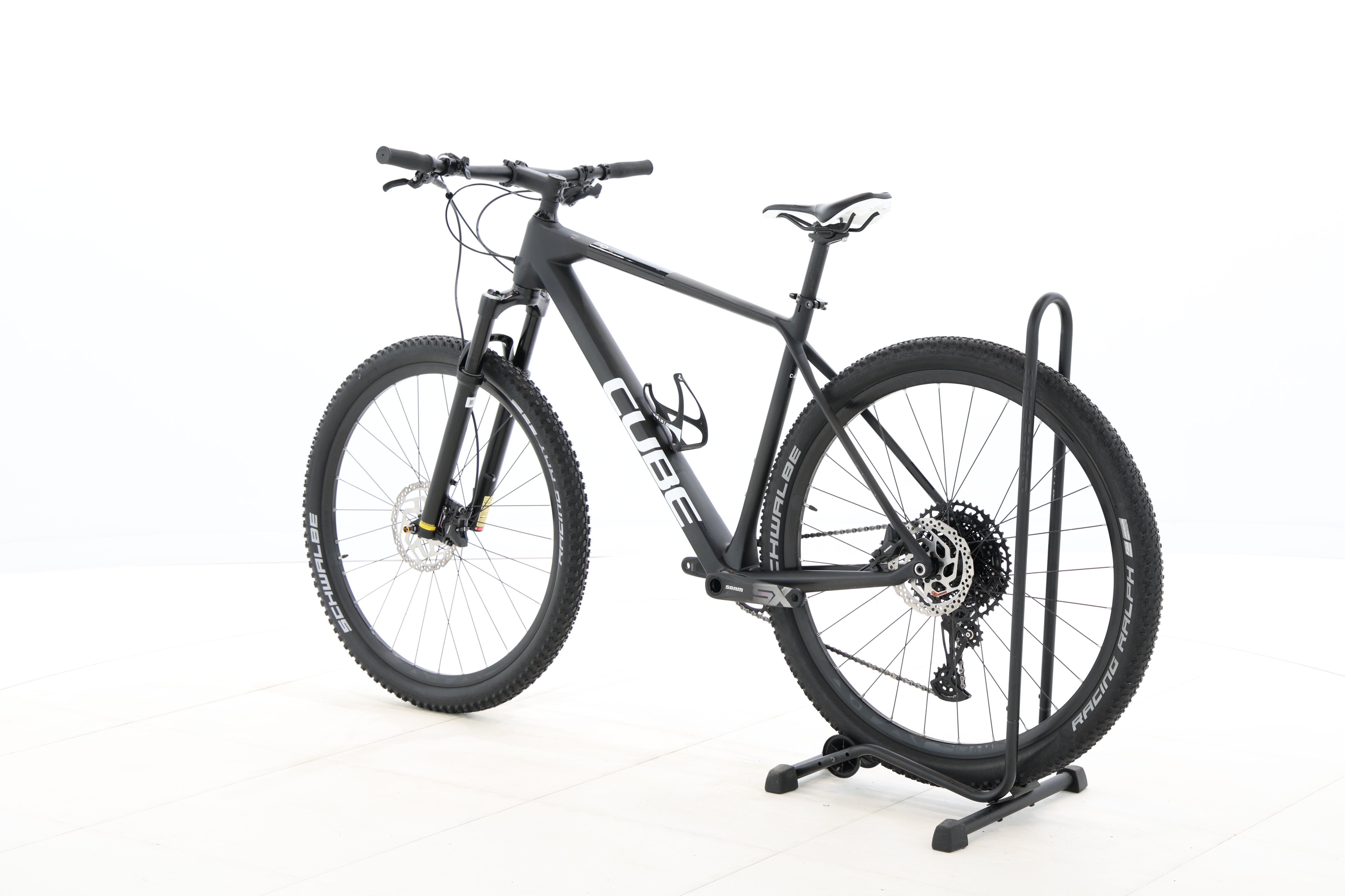 f27e19f4-ca6b-4b5e-b429-d7aa95551296