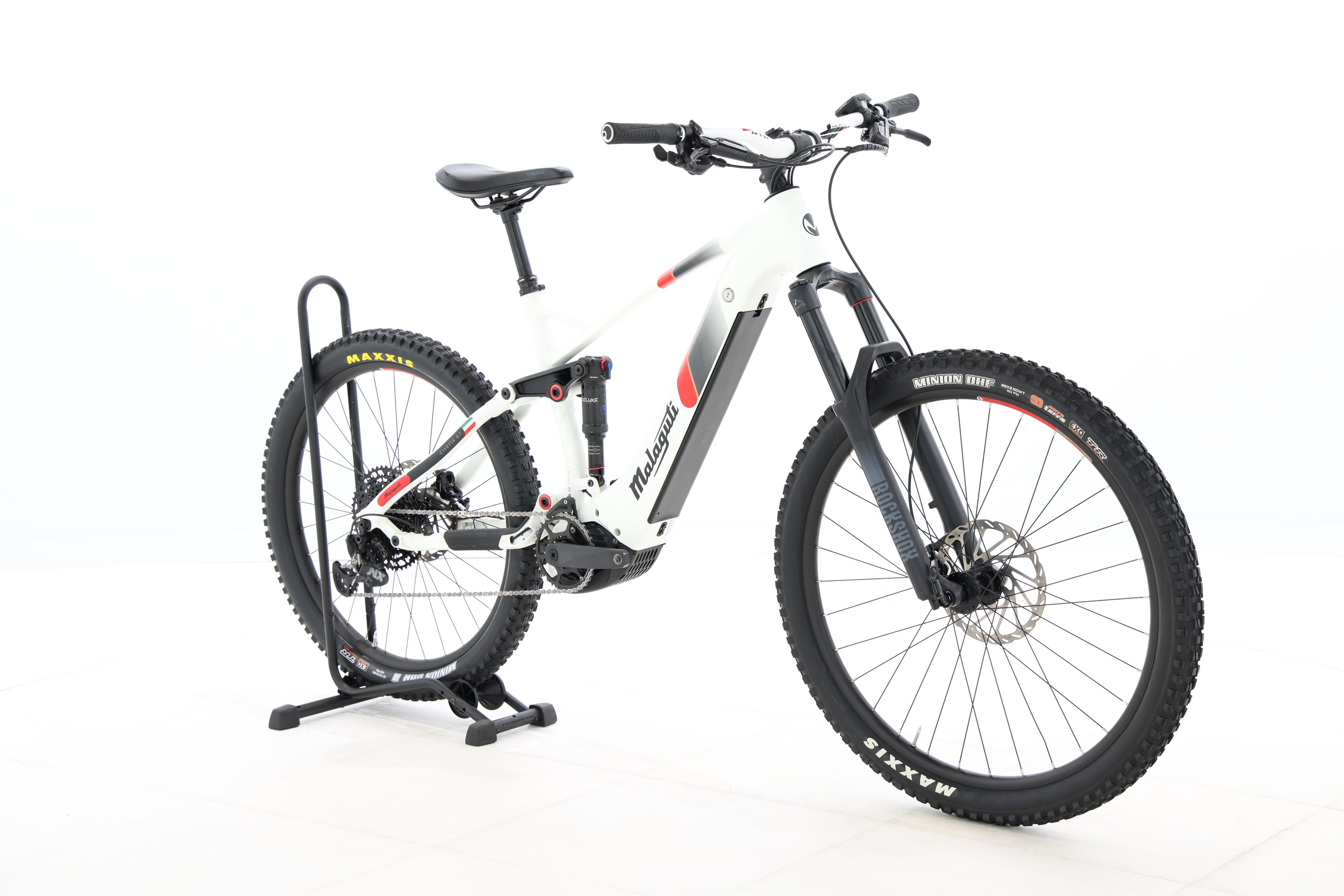 52db339c-90b7-4906-9650-dabf9447b3db