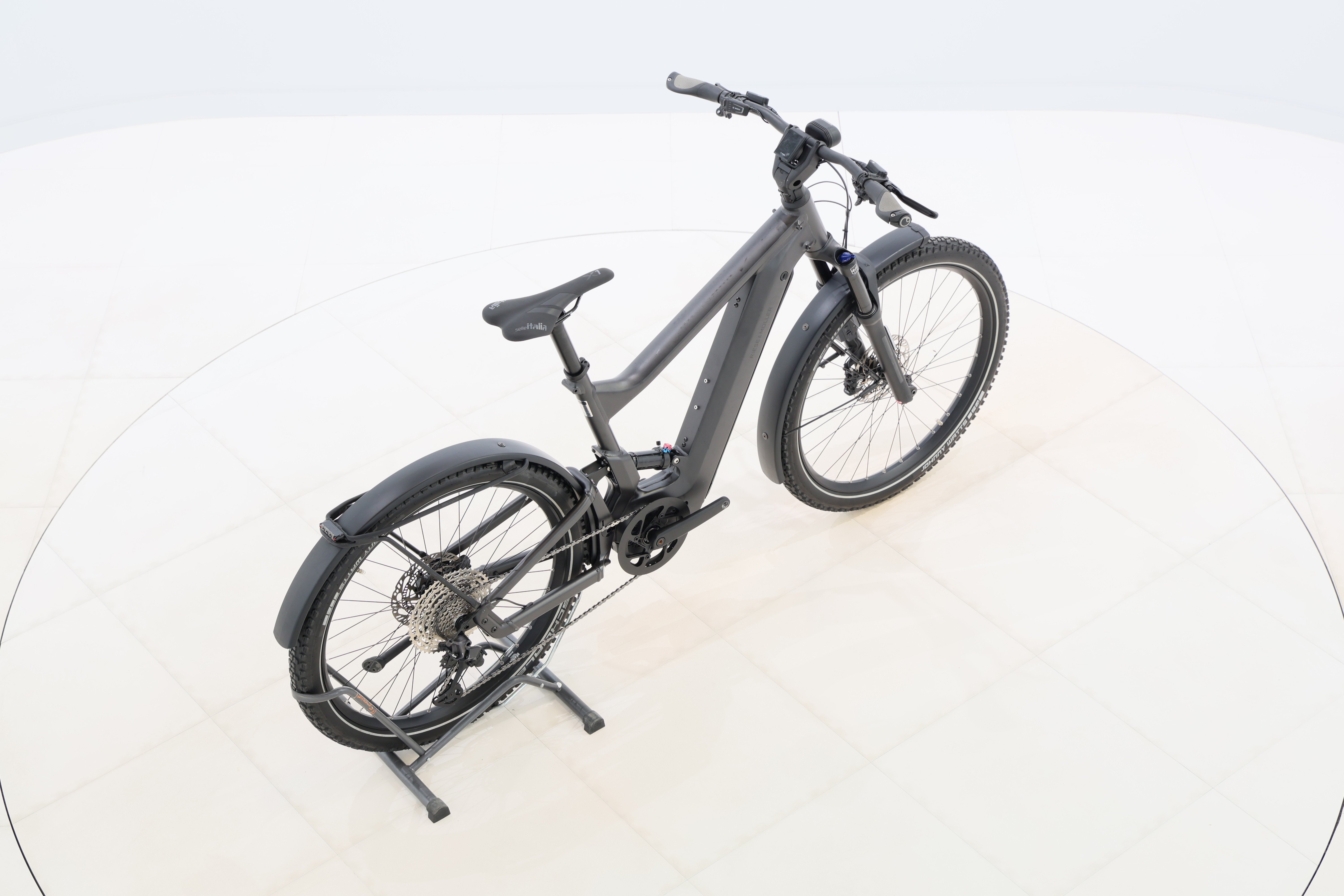 645ea0af-5a39-4f8e-bab7-c7e39b6bac3b