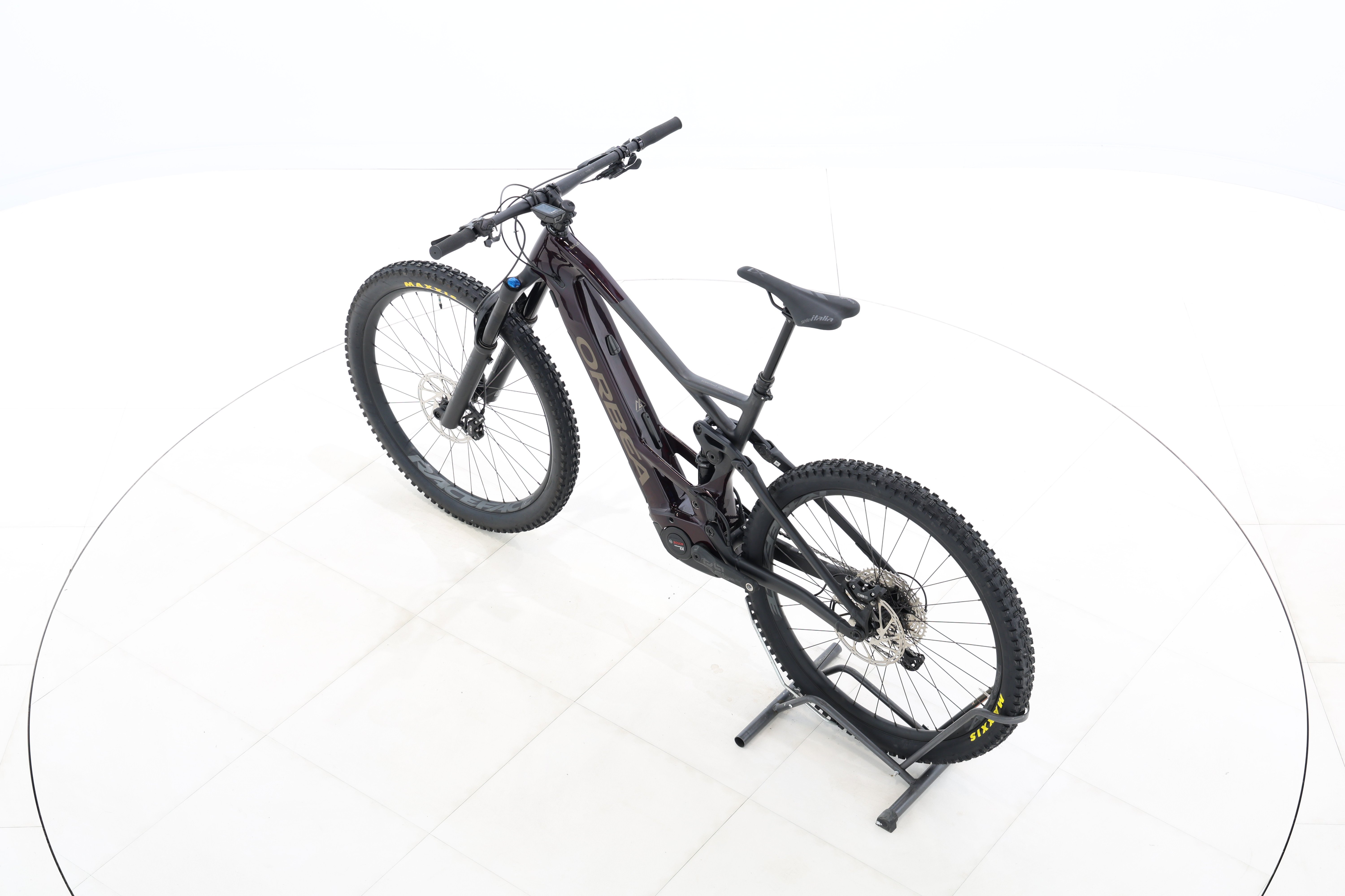 fda725b9-e14c-4988-9f46-2de2993e6e45