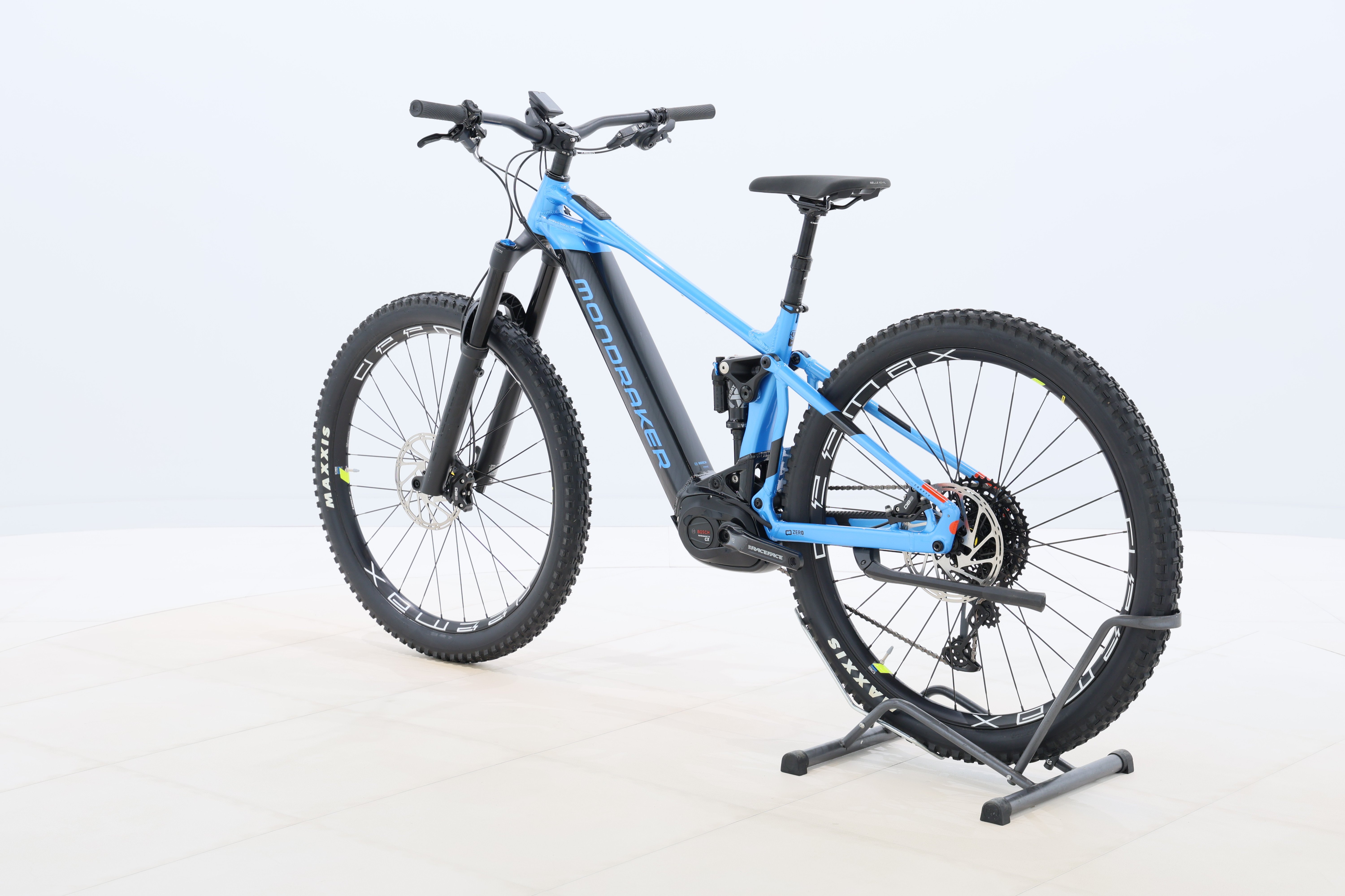 f1b96b0f-a420-452a-9b0a-493e4d71d25b