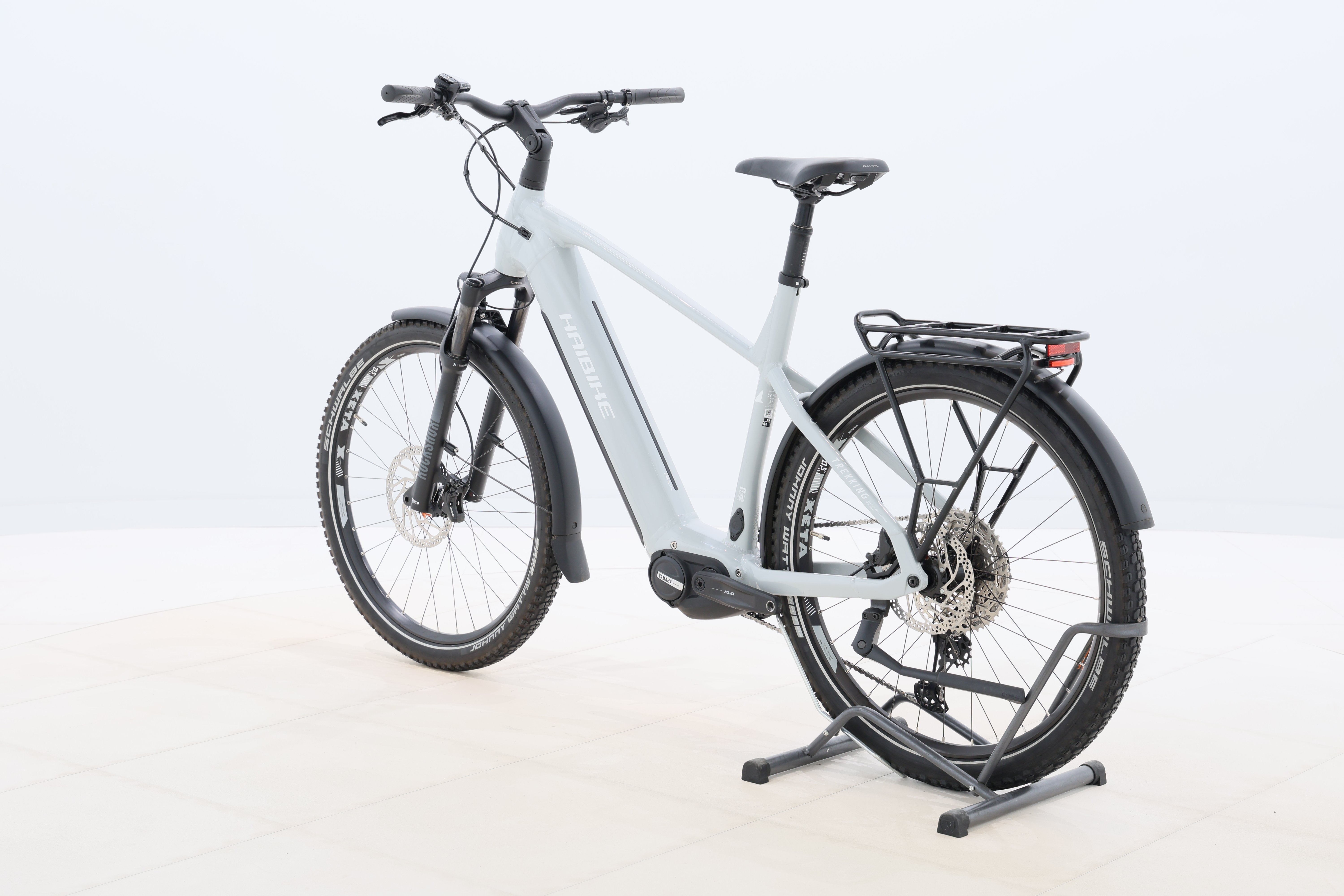 04a3691c-ef7b-49b4-ba4a-3015da126584