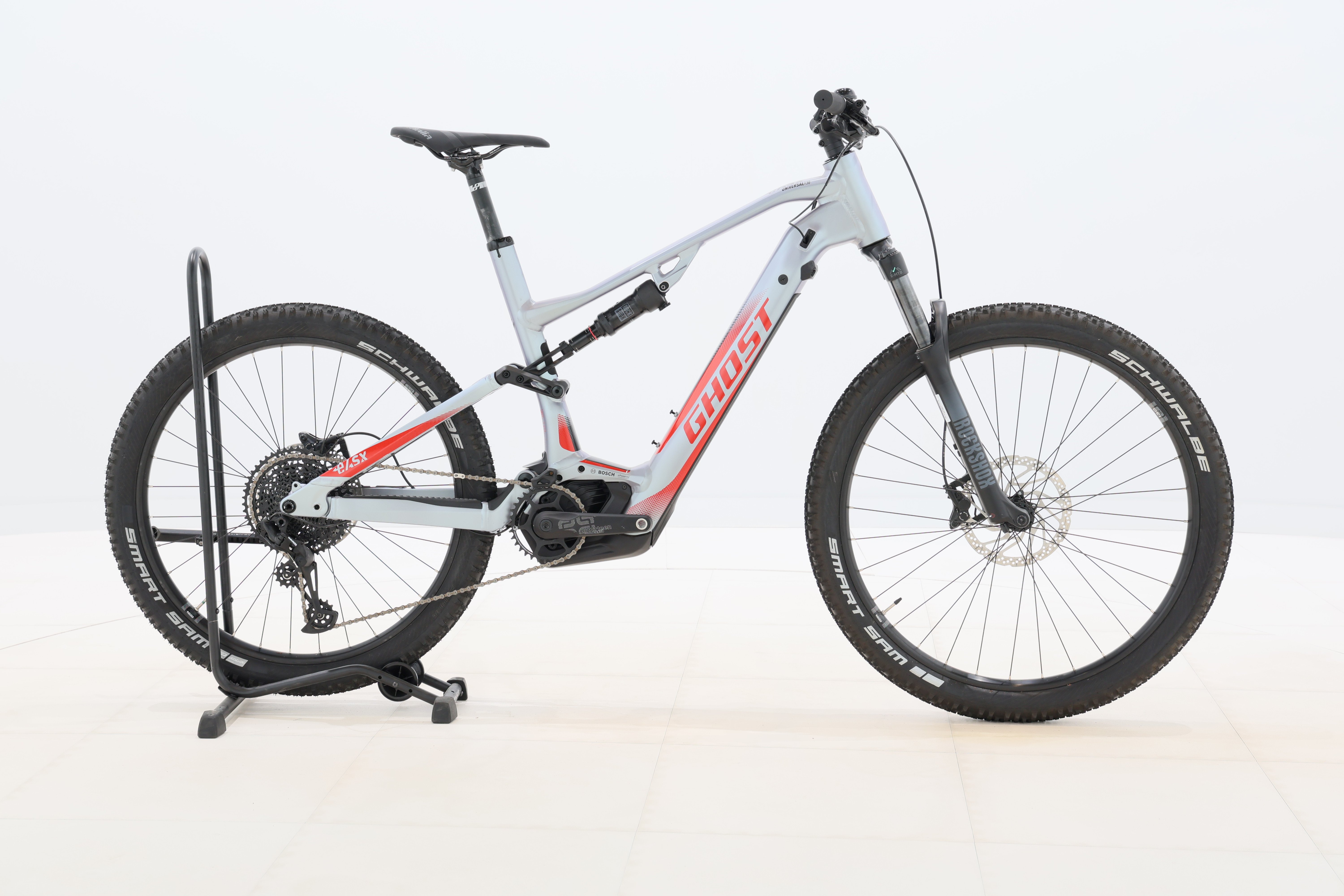 e43e10b7-3cc9-4f96-ad73-db01b7a49ae8