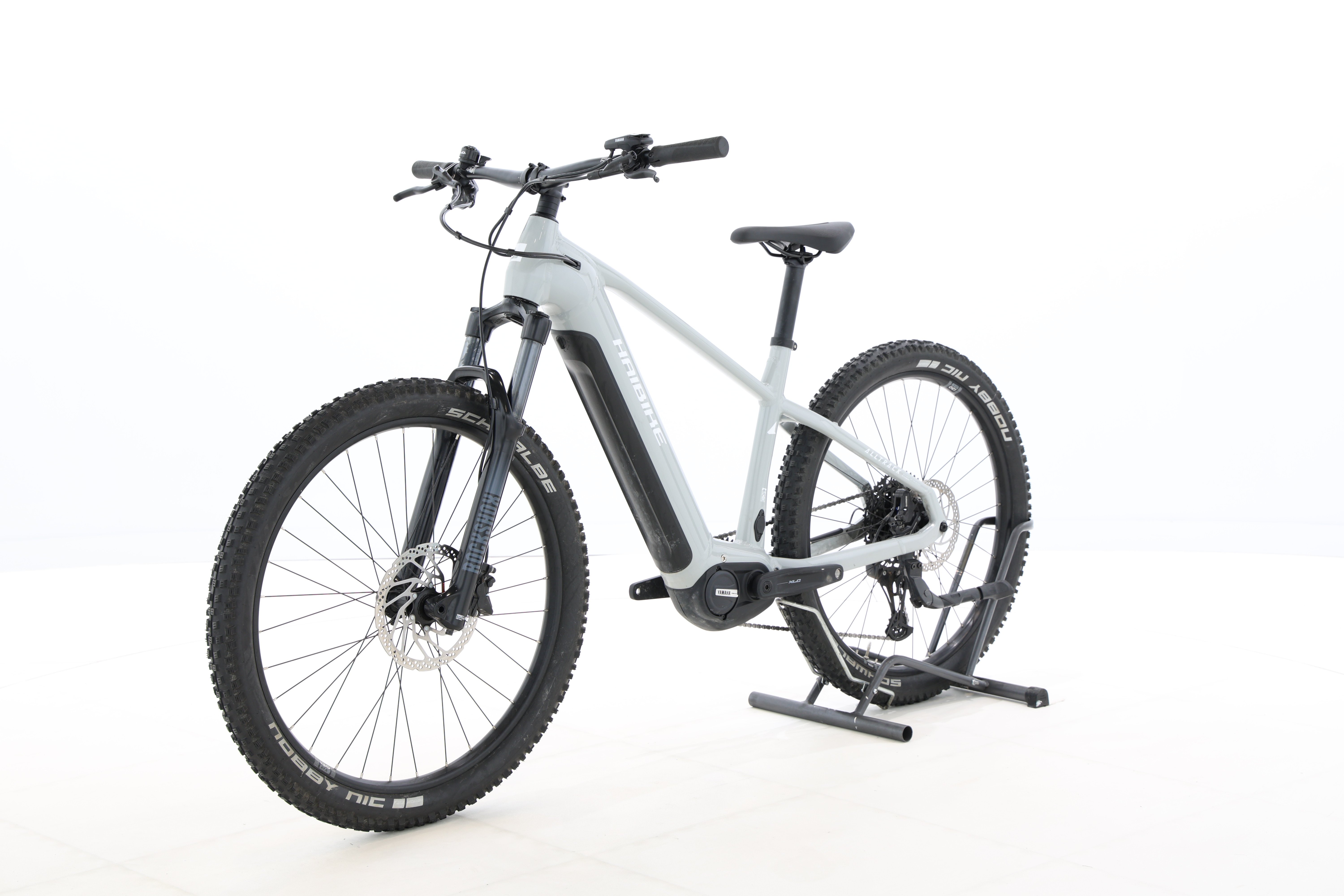 81bb8152-d6fa-4e26-8440-2ddbaf4ab8ec