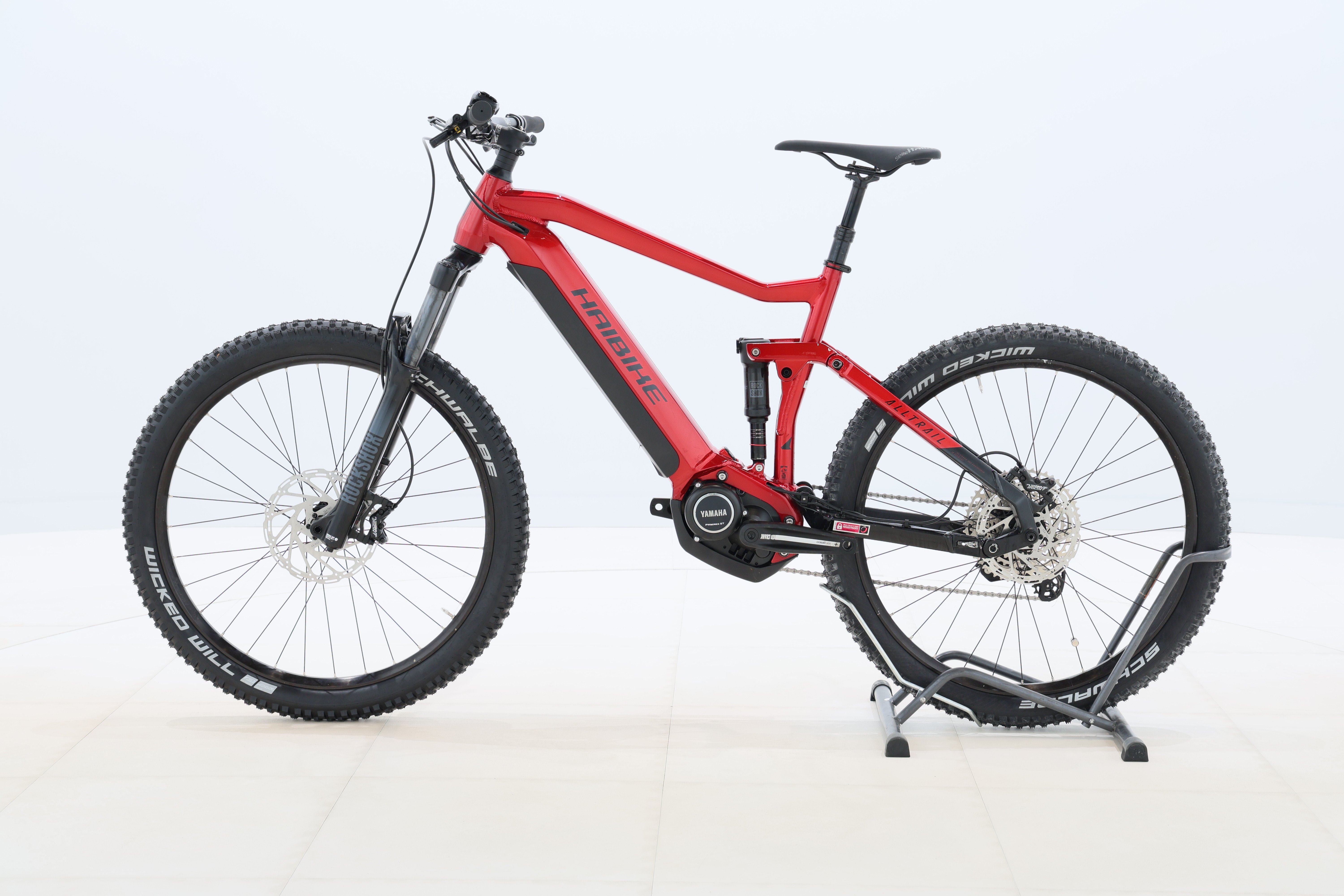 633a12e5-df81-4c30-9e55-053282f37b85