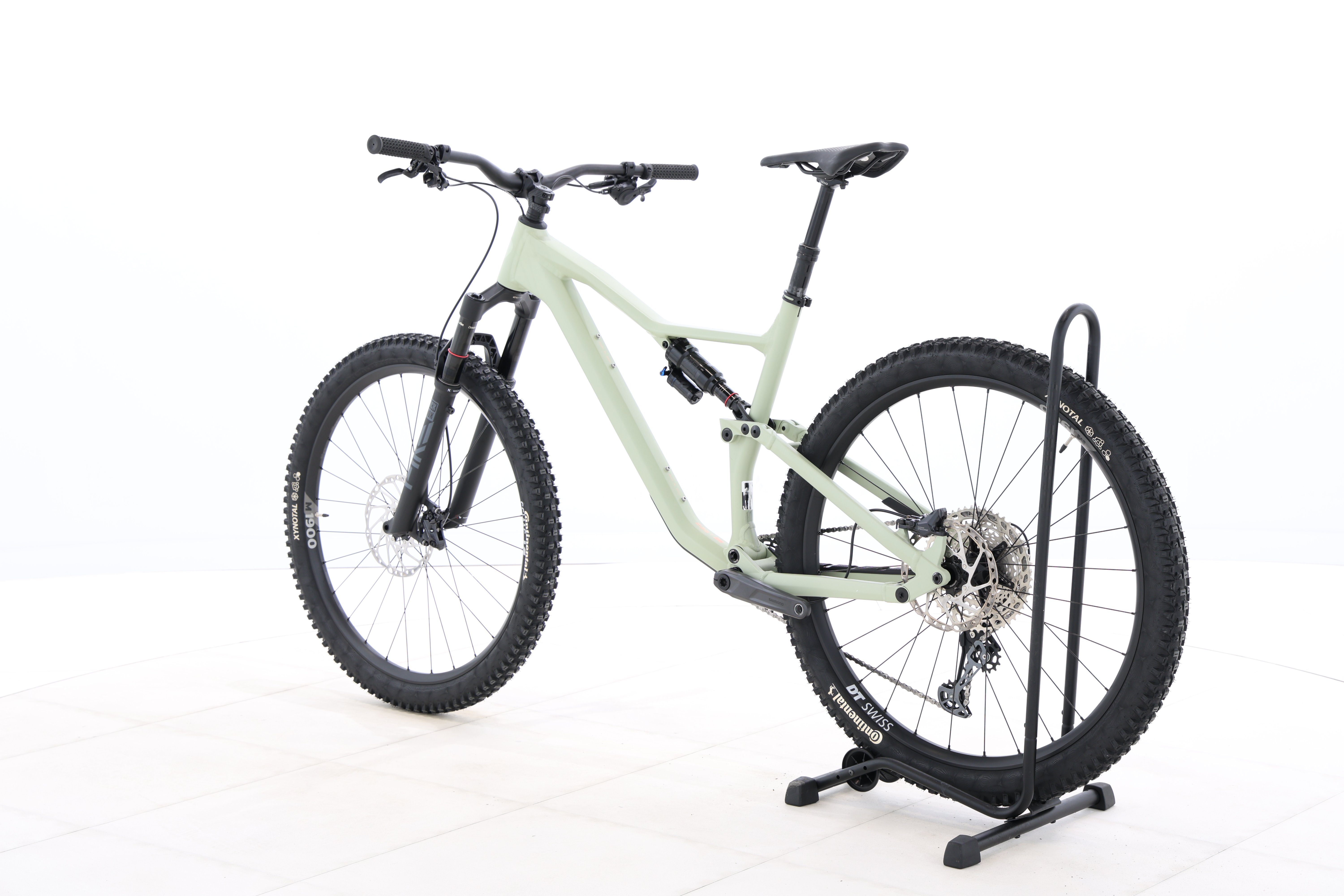 c57340e5-944d-406a-90d7-52ba019361dc