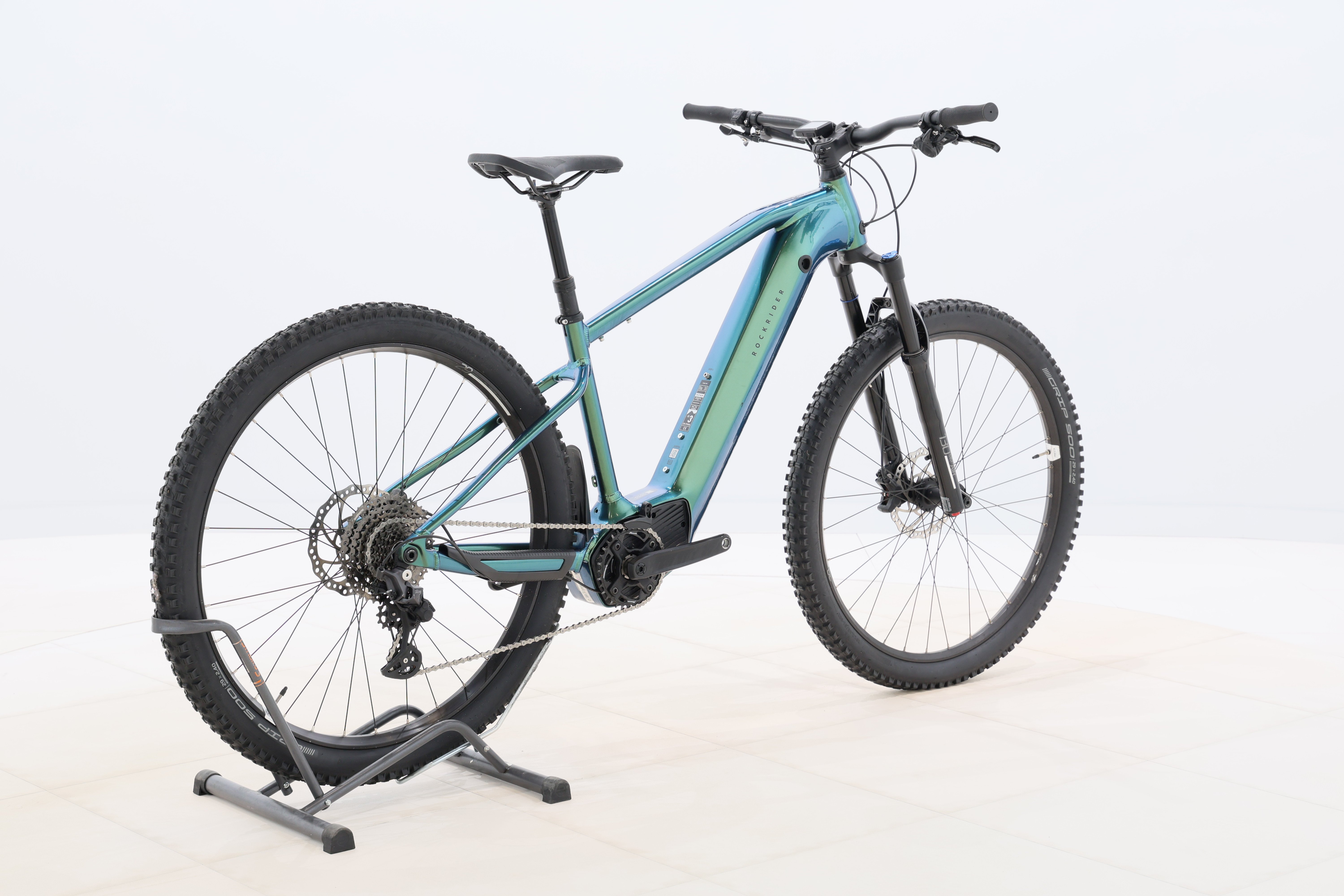 8b1b2323-a843-4eb8-b0b5-fff73f9a442c