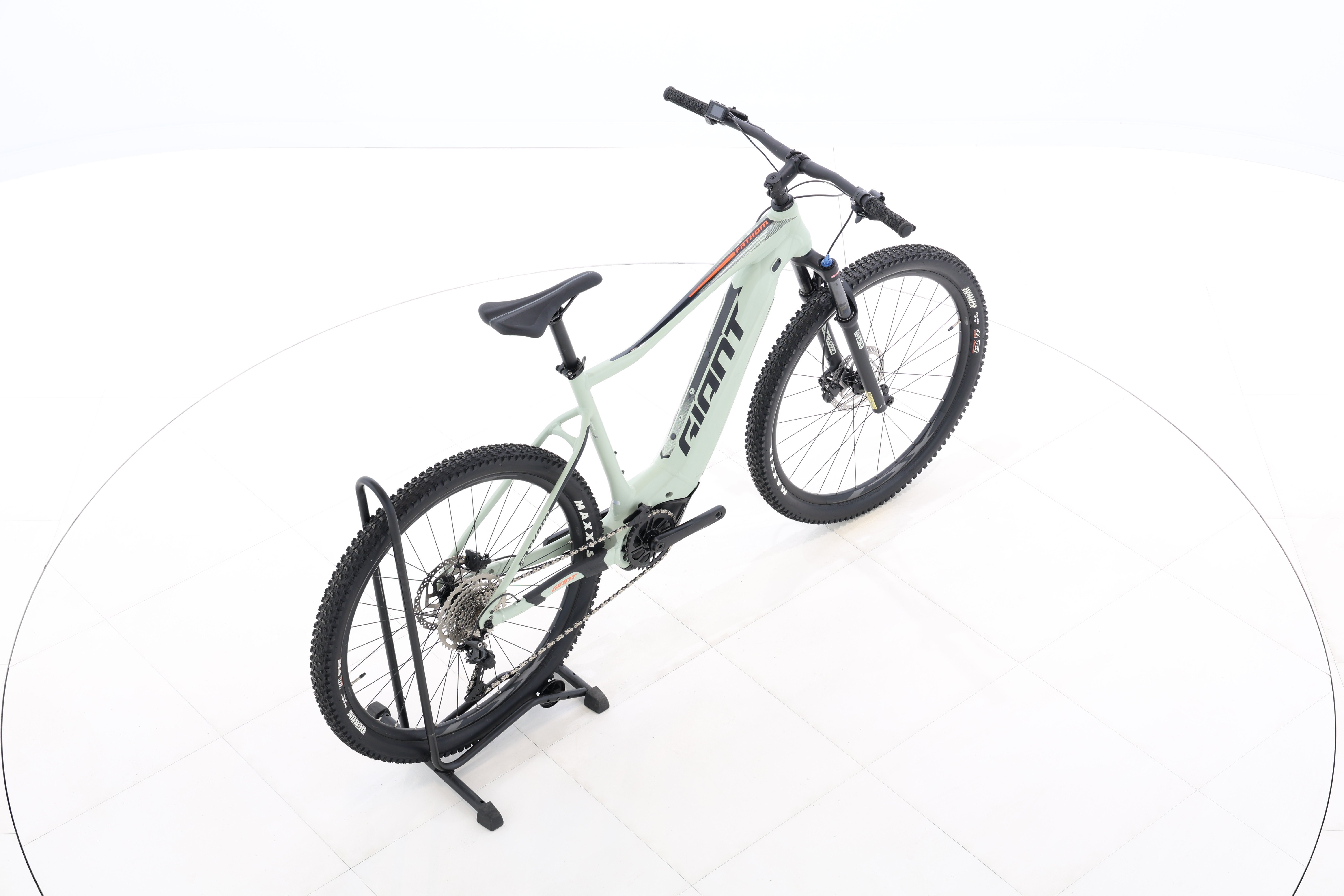 d9b47906-4832-4a2b-8f3e-6b94dd7e2d91