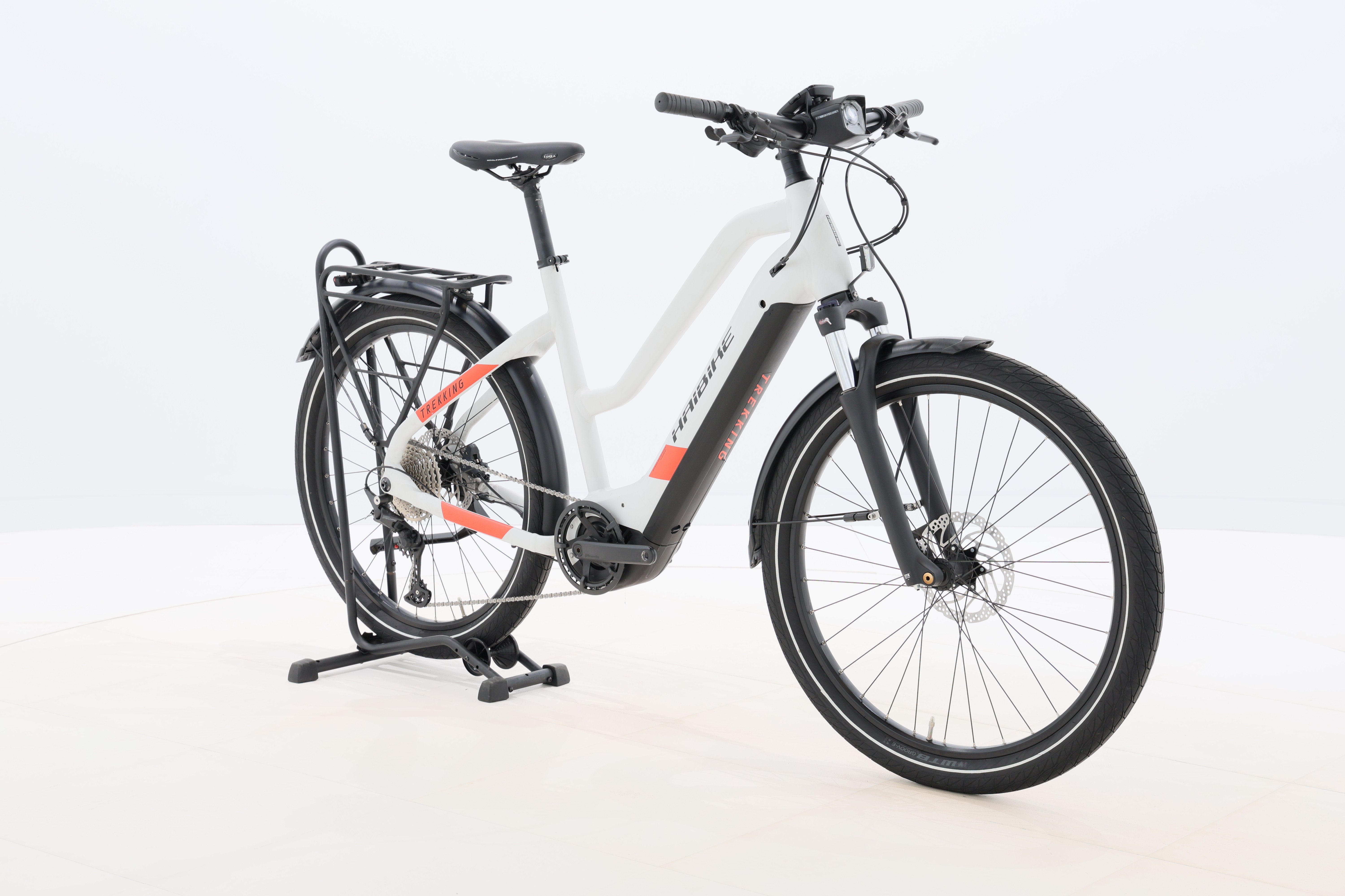 049222ef-59ce-4dc3-a28e-25f5dc3893c3