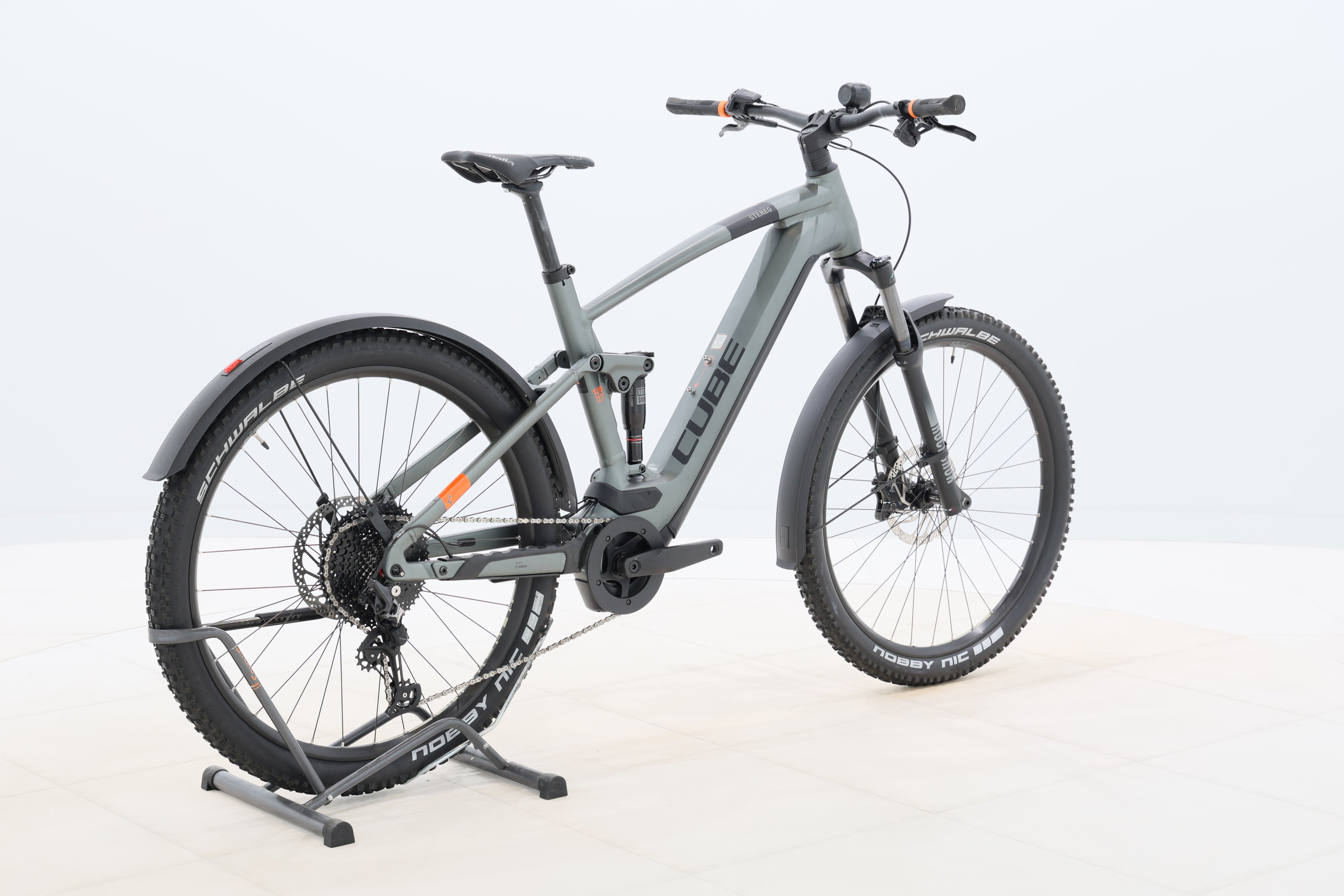 0954b218-f32d-470f-ac7b-a2c74e107979