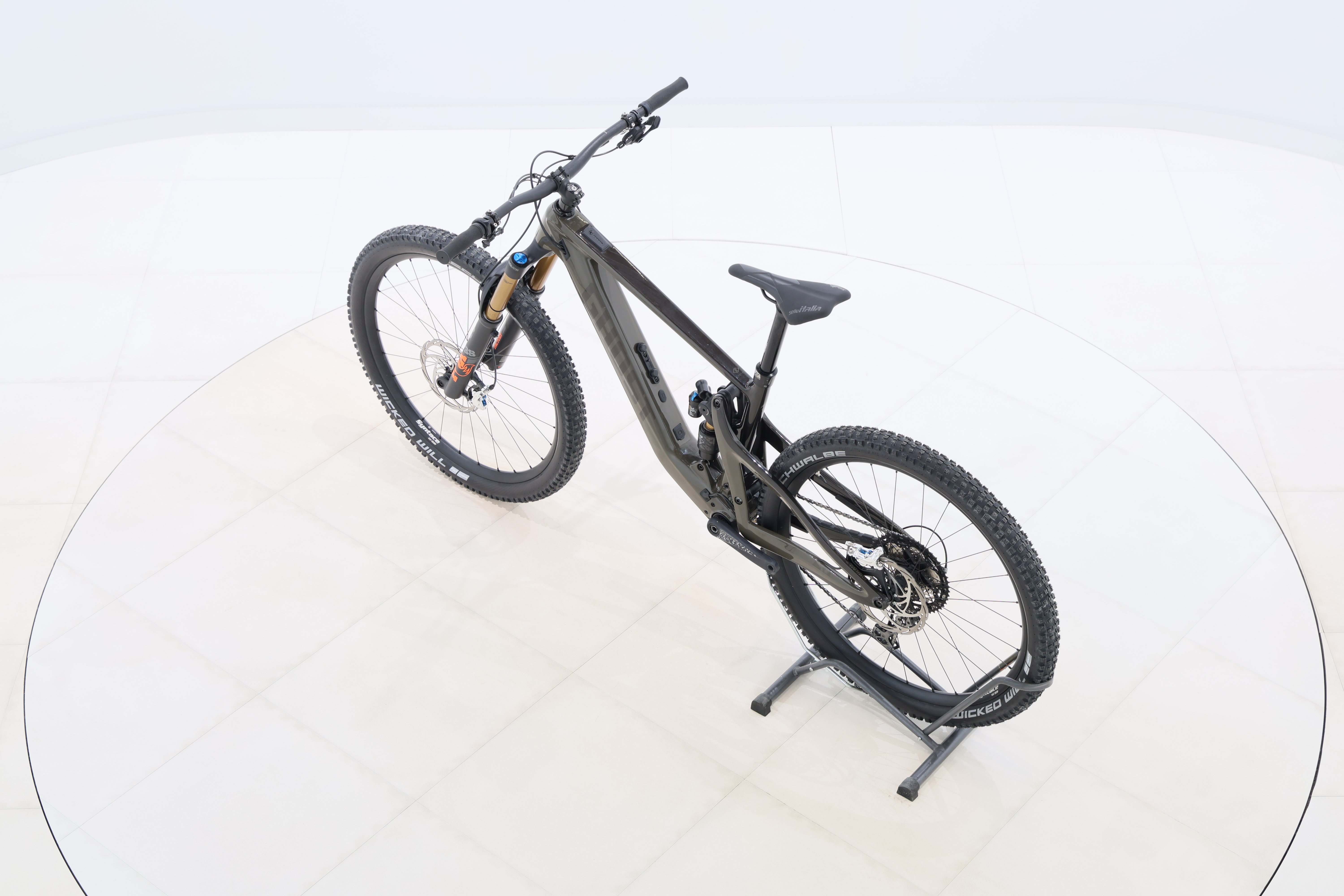 d05fd6e8-234a-4334-bb2c-86695270e0c4