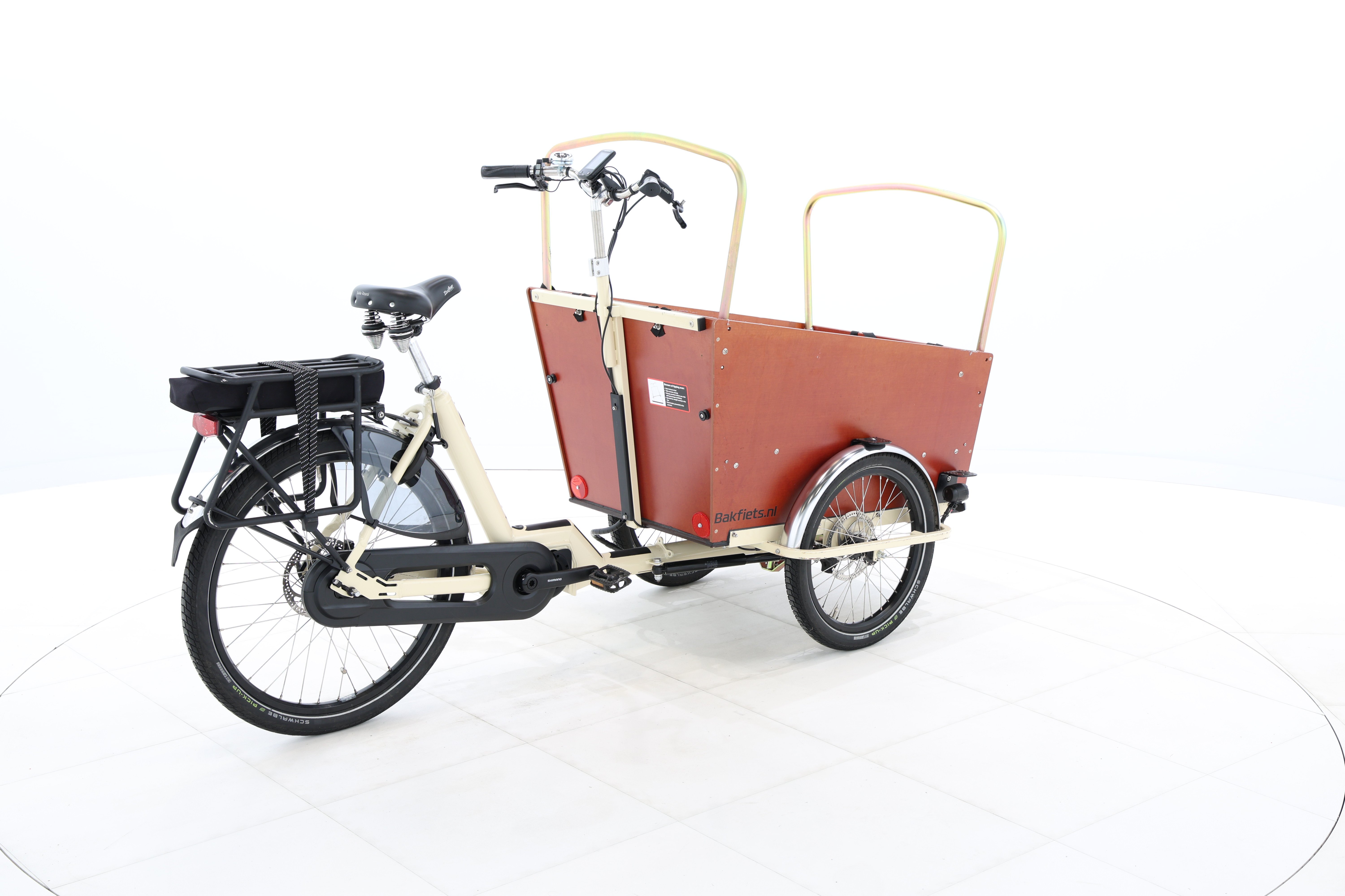 b6e64f68-e35b-4ebc-90ca-7851966854ed