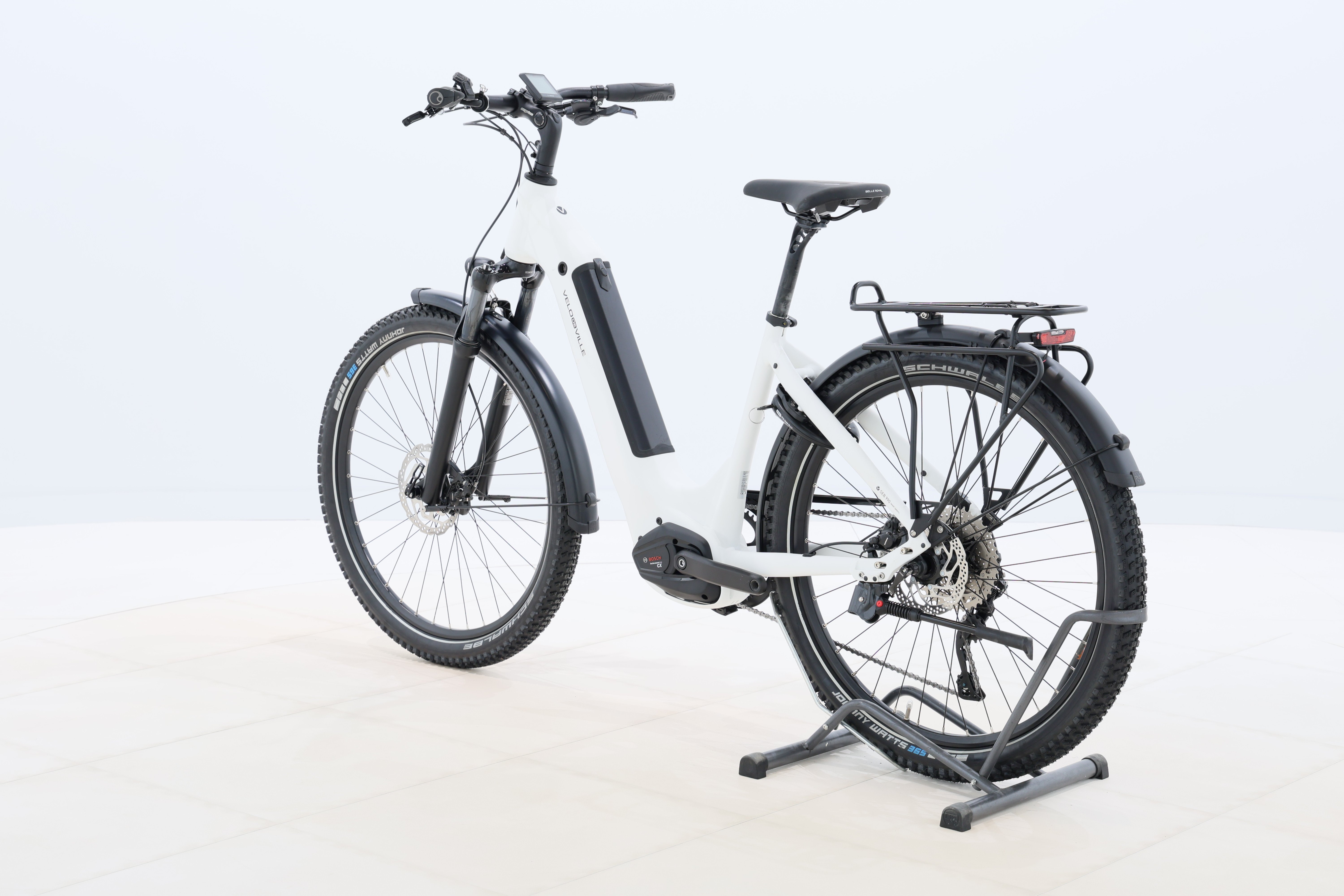 a096881b-3dc5-44e4-9a47-db69e92018e1