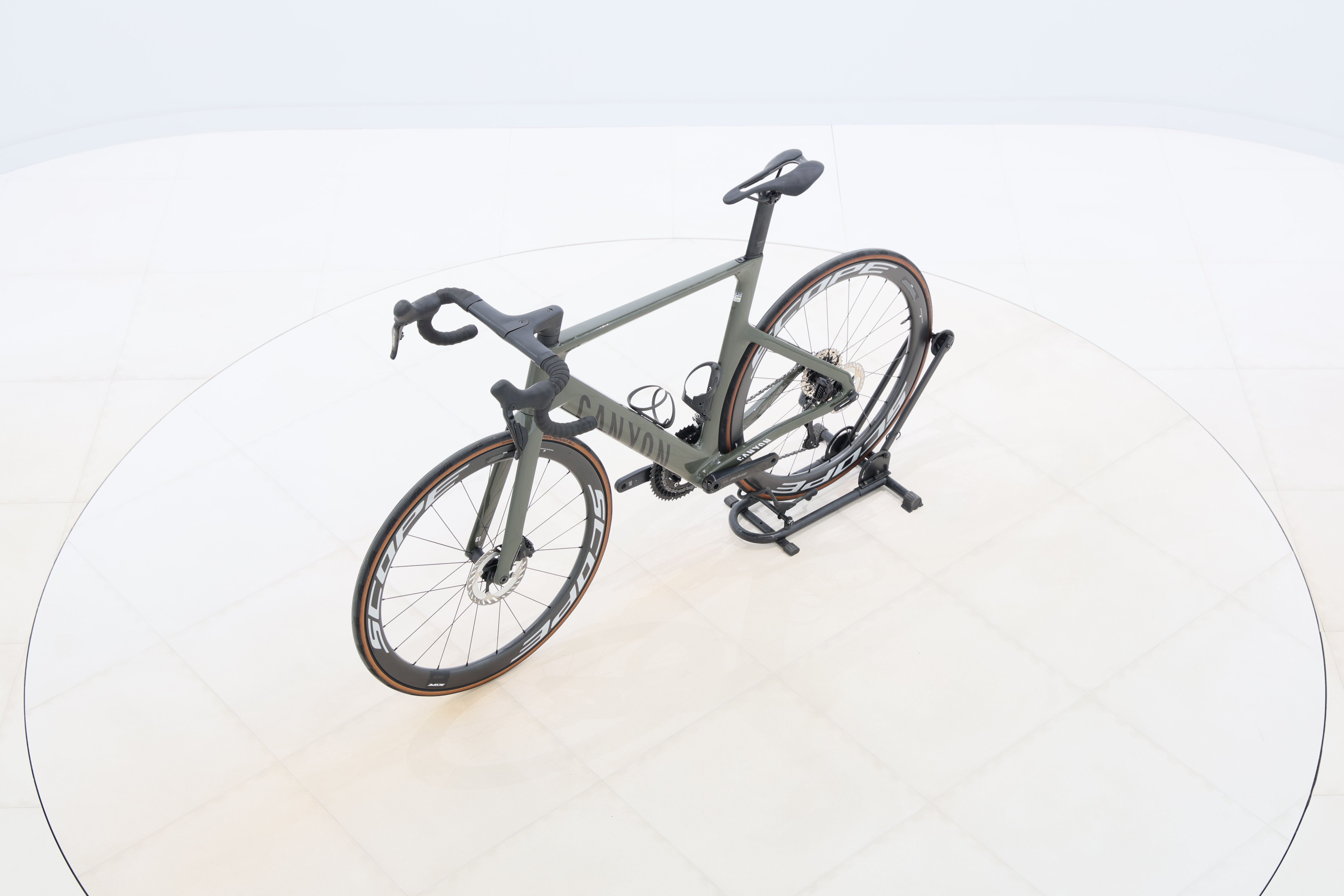 b1afb538-4769-4e65-b0b9-5f497ad3eca2