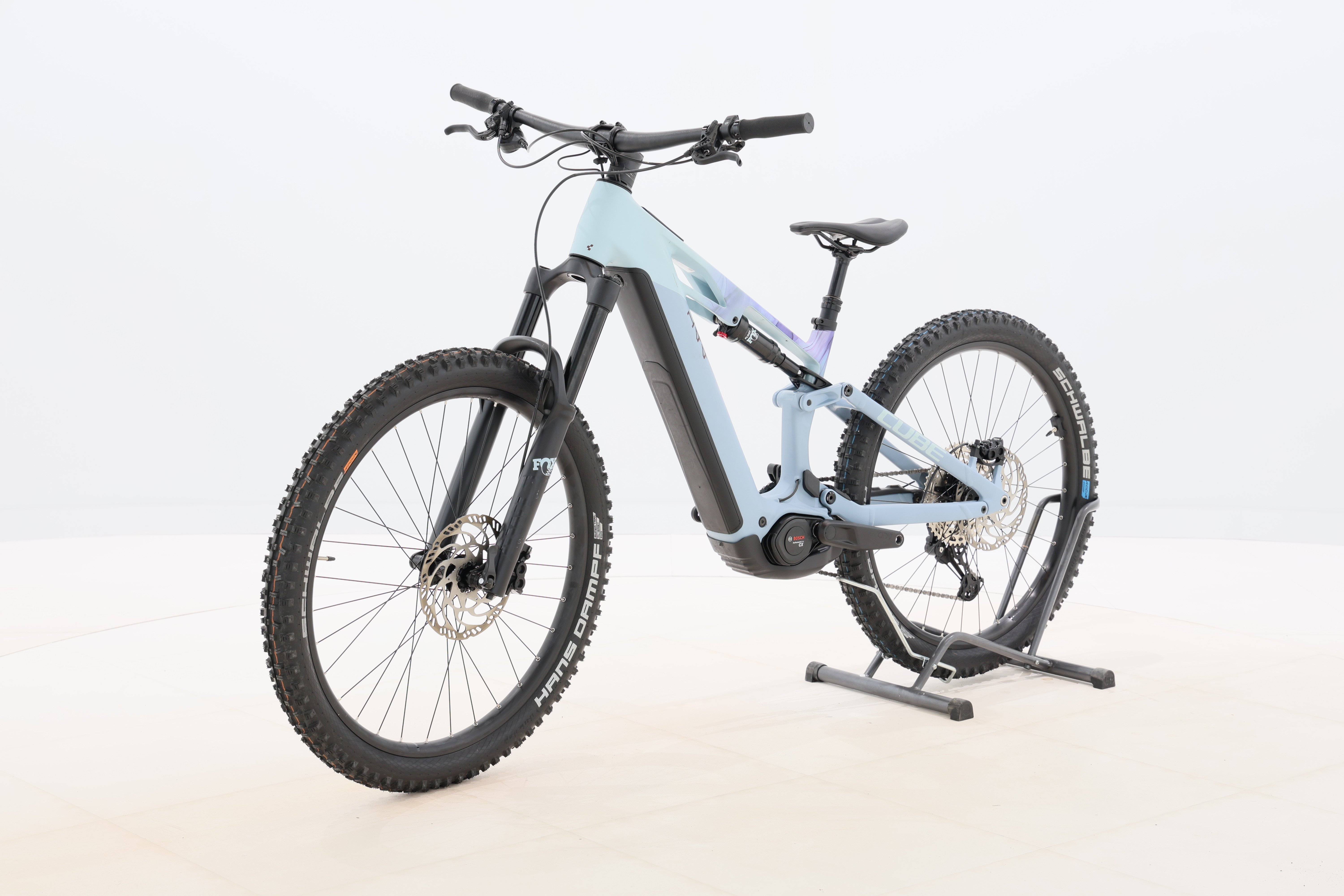 f501b635-694c-4f26-b8b9-f2ff59aa3f8b