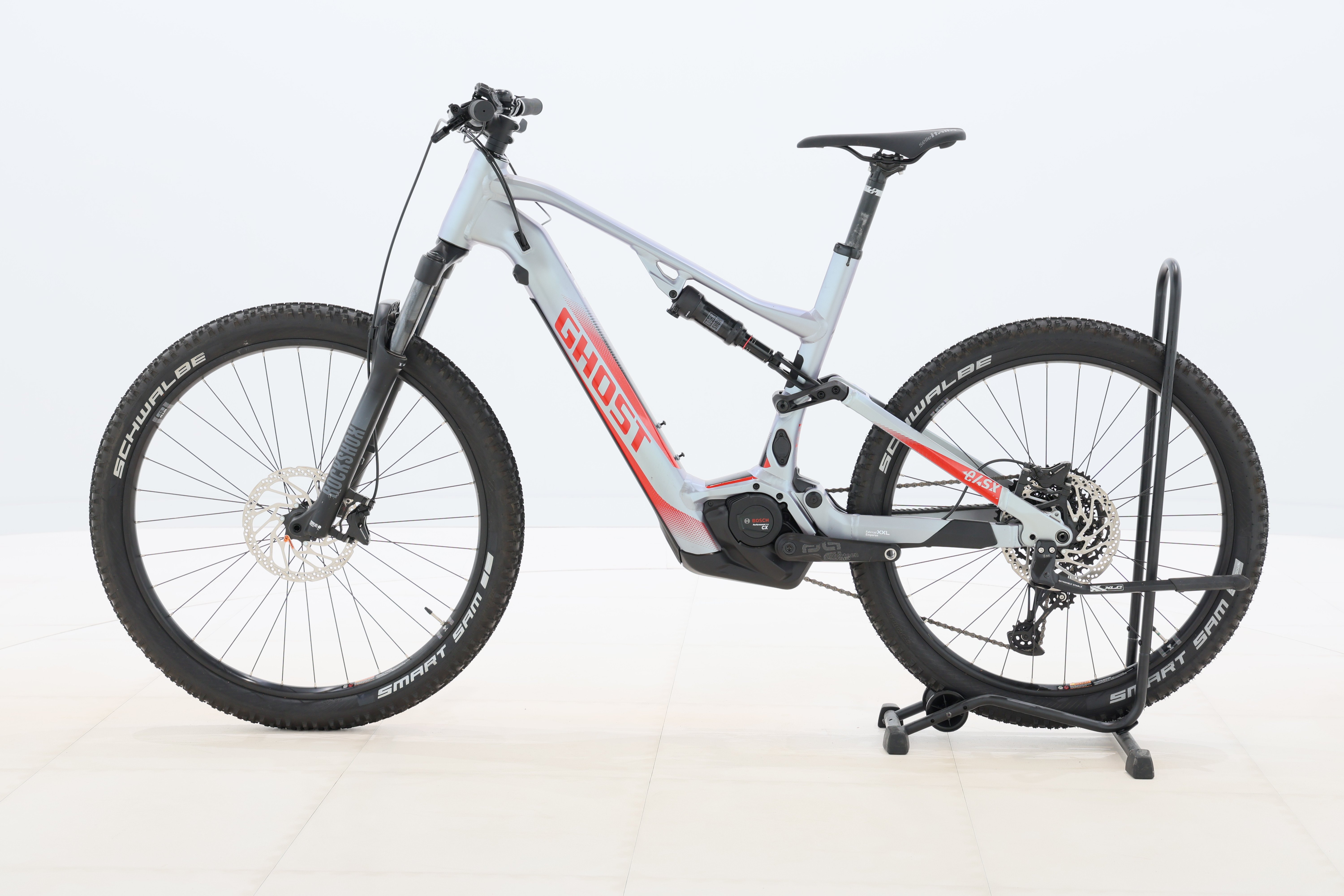 e43e10b7-3cc9-4f96-ad73-db01b7a49ae8