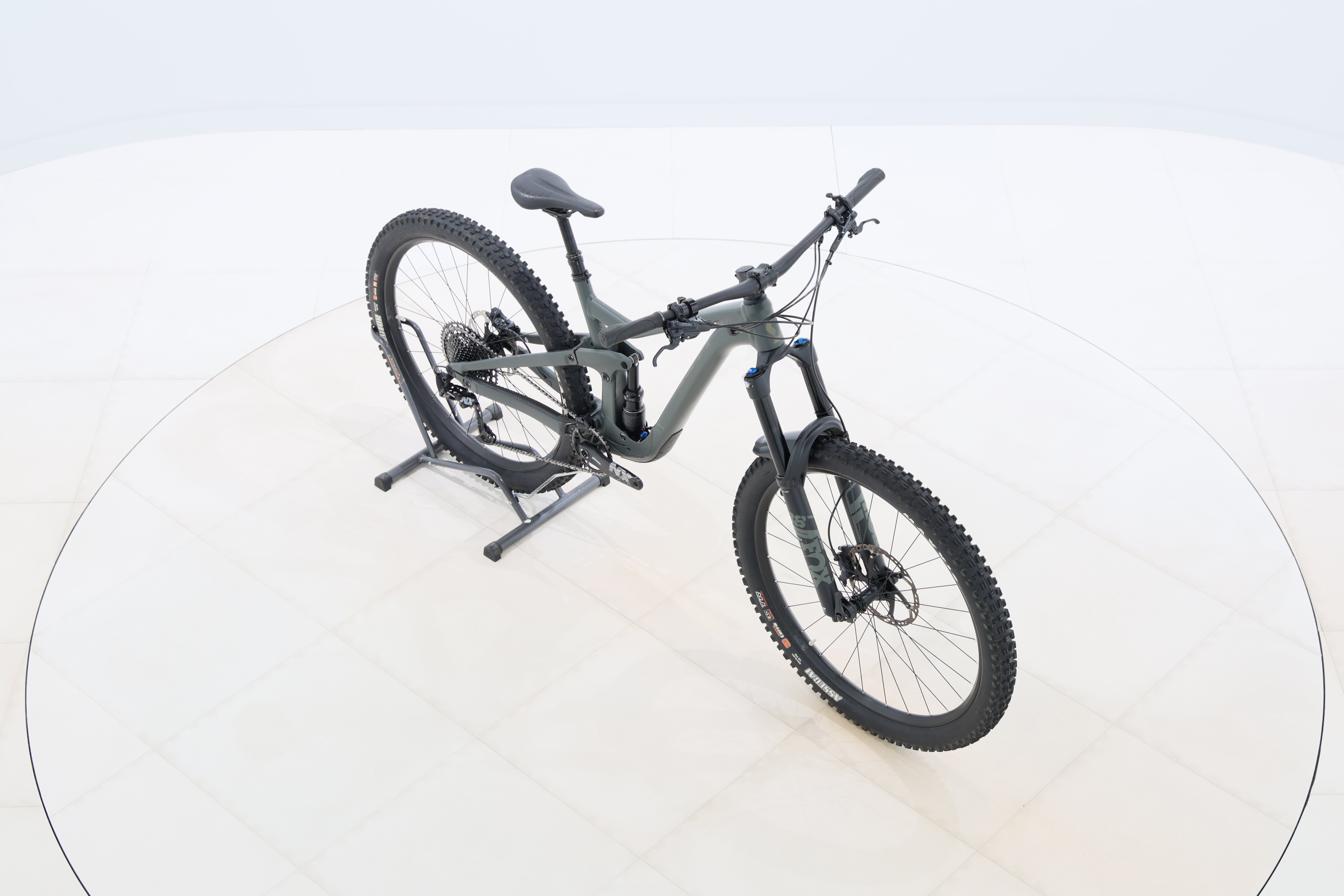 fd060d48-3f68-41e9-ae16-d60e9378068a