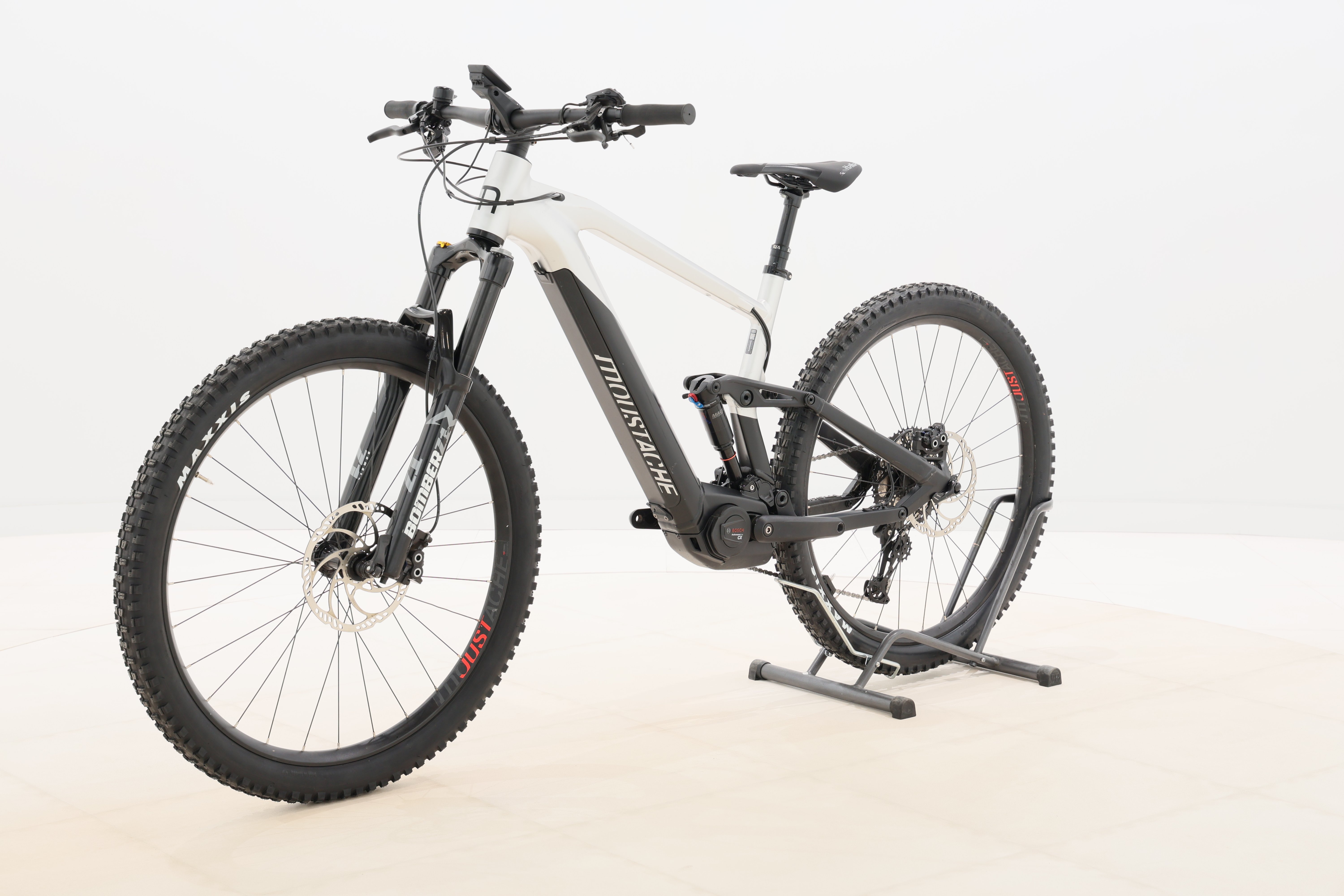 d6cf9d1e-9919-4722-8b1e-1e3e9d42b280