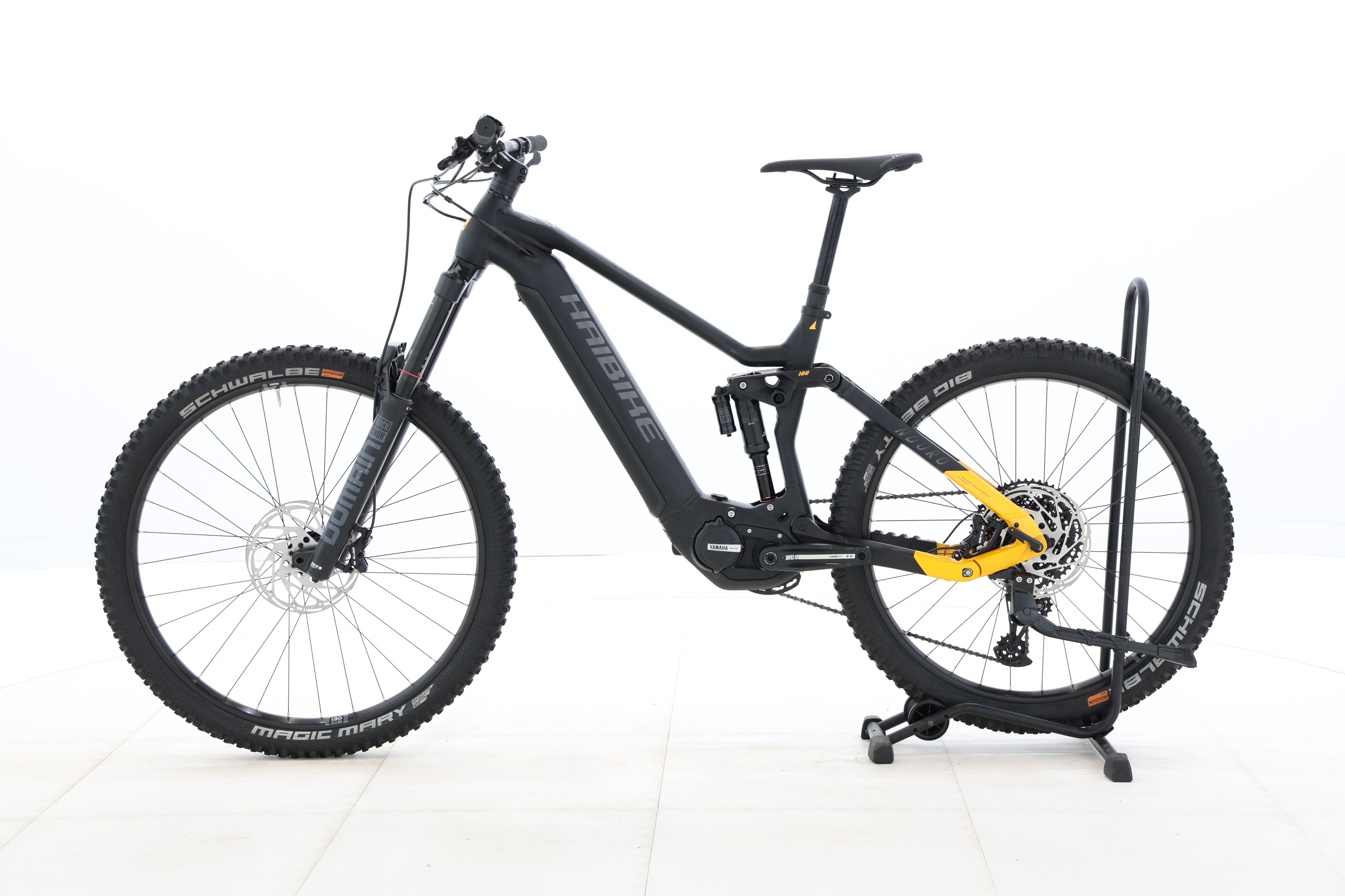 28ca3253-f49c-40c0-b93d-28f7291cf3b7