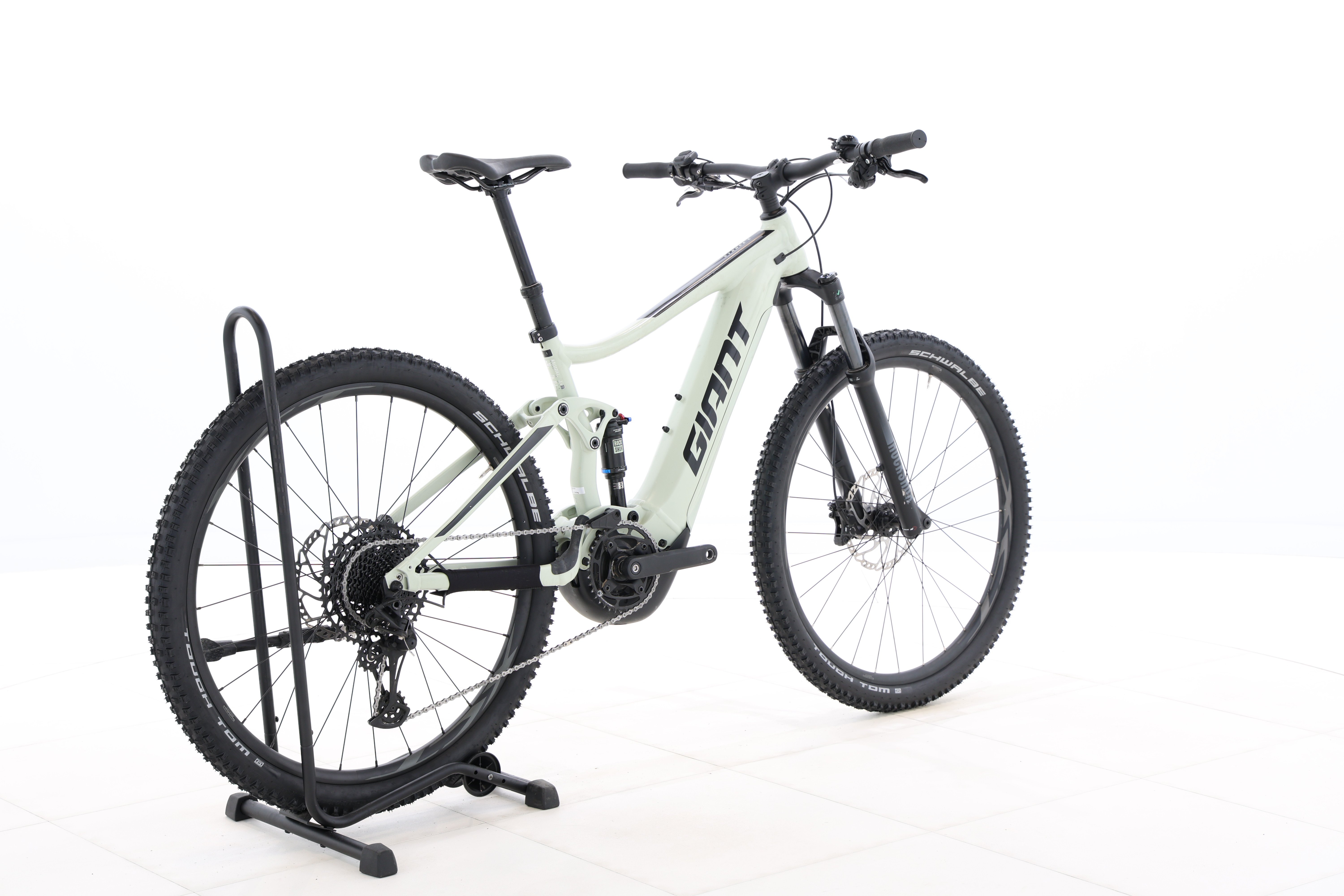 dfe53e5d-d27a-4af6-959c-8cf7dabbb8d8