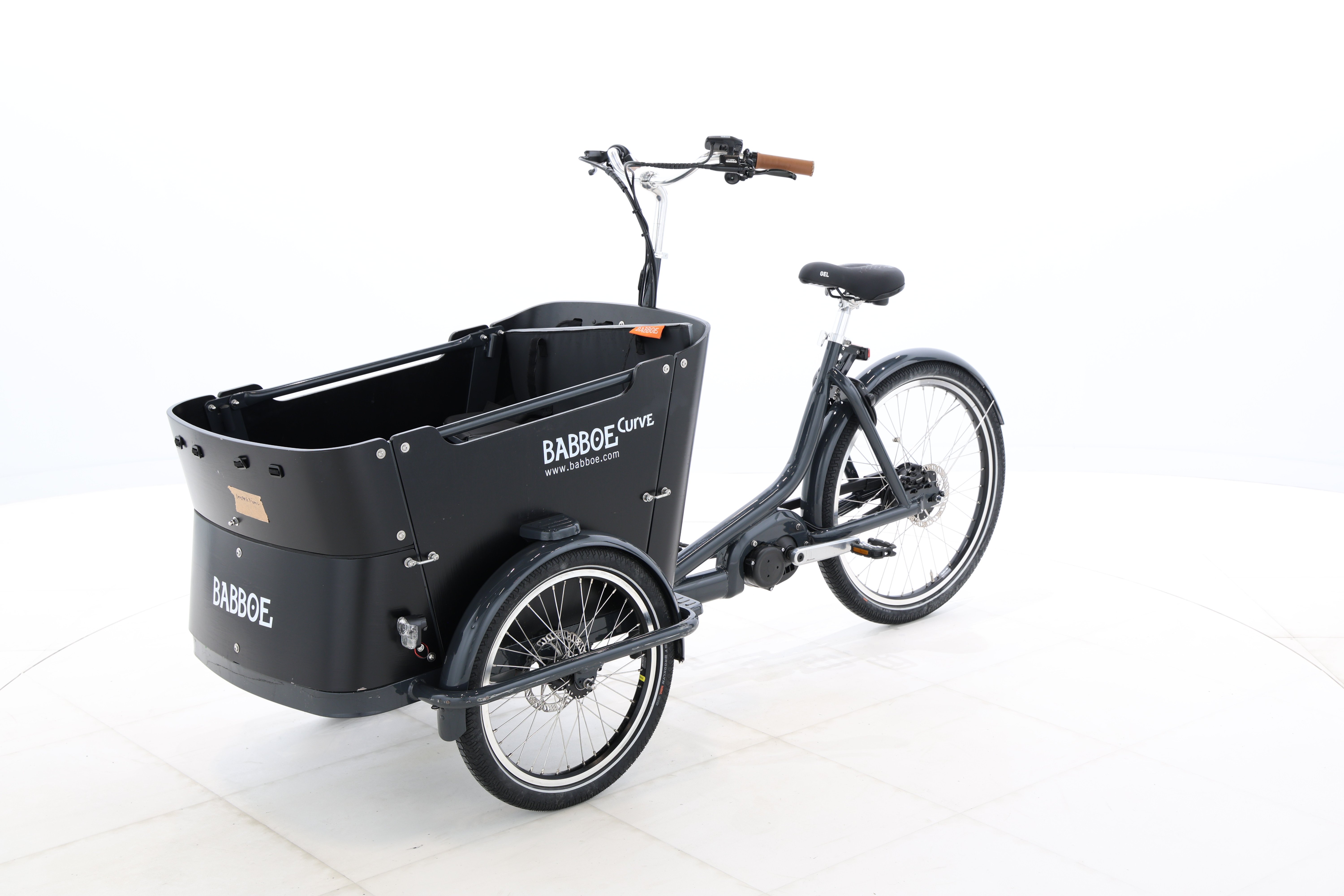 8ba16152-3525-4880-bbba-68c0a6f1b675