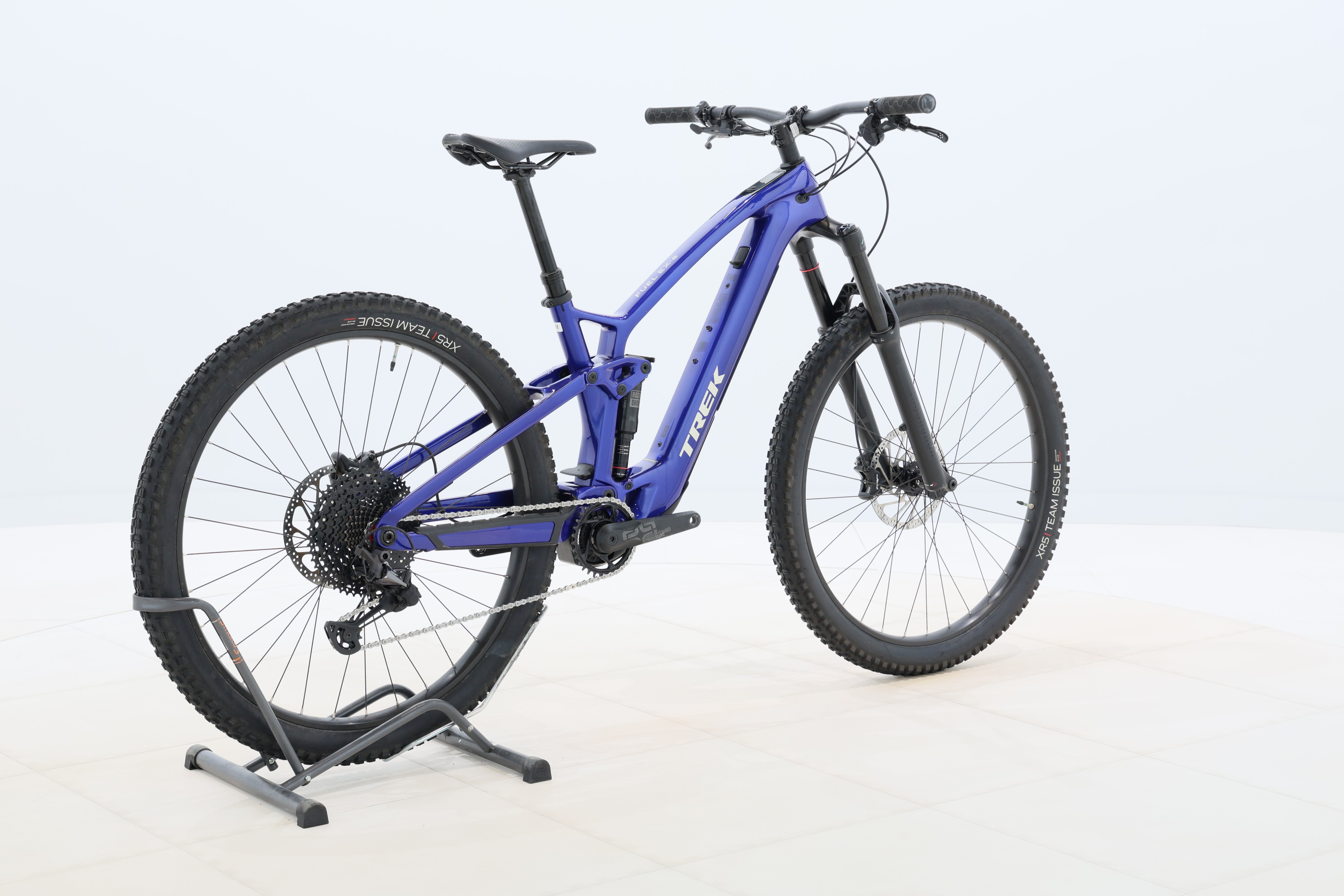 e6cccc86-b1b5-4005-aff9-3981121e7ae5