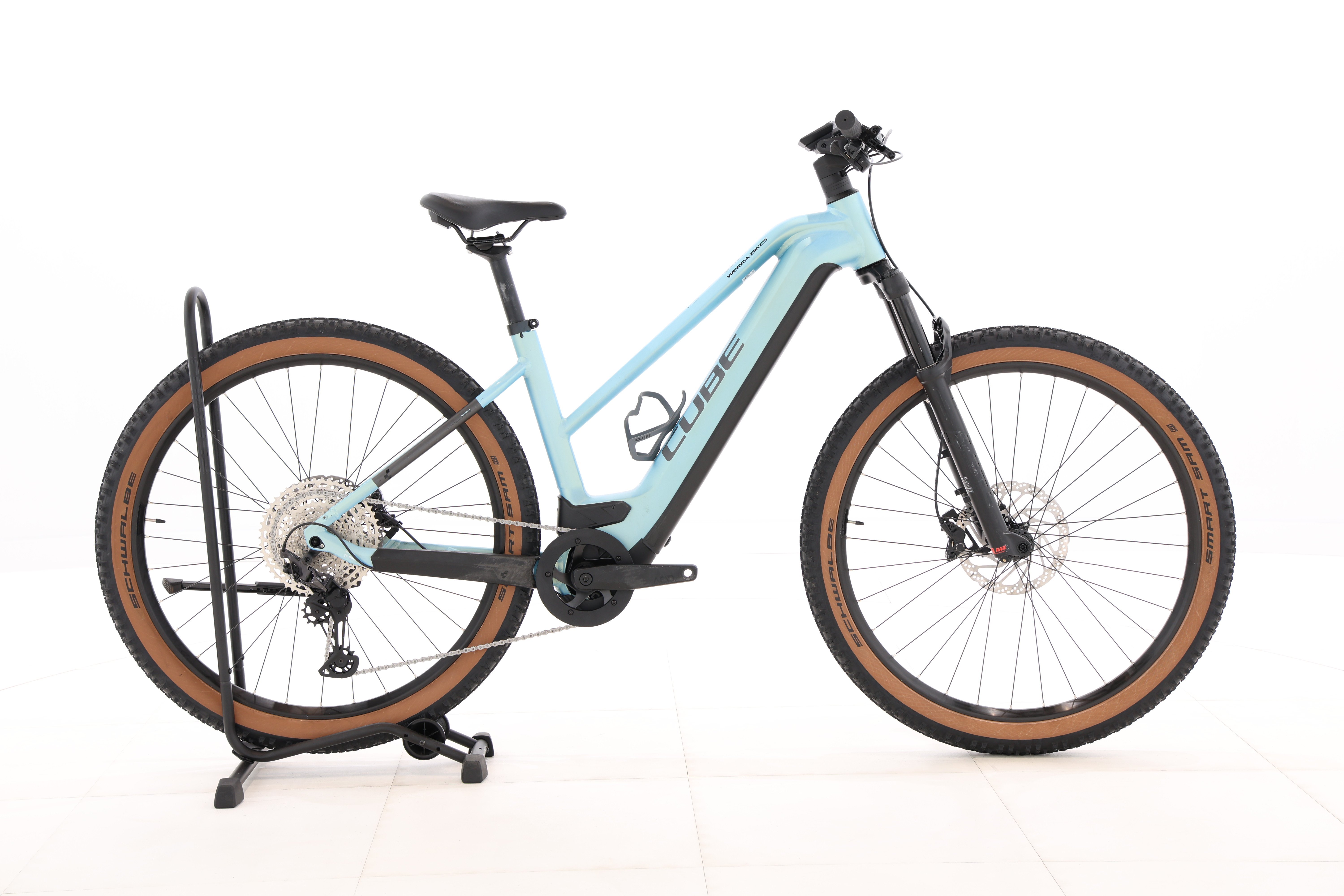 8a9b0e17-e3a0-45c8-a924-96963bdbe536