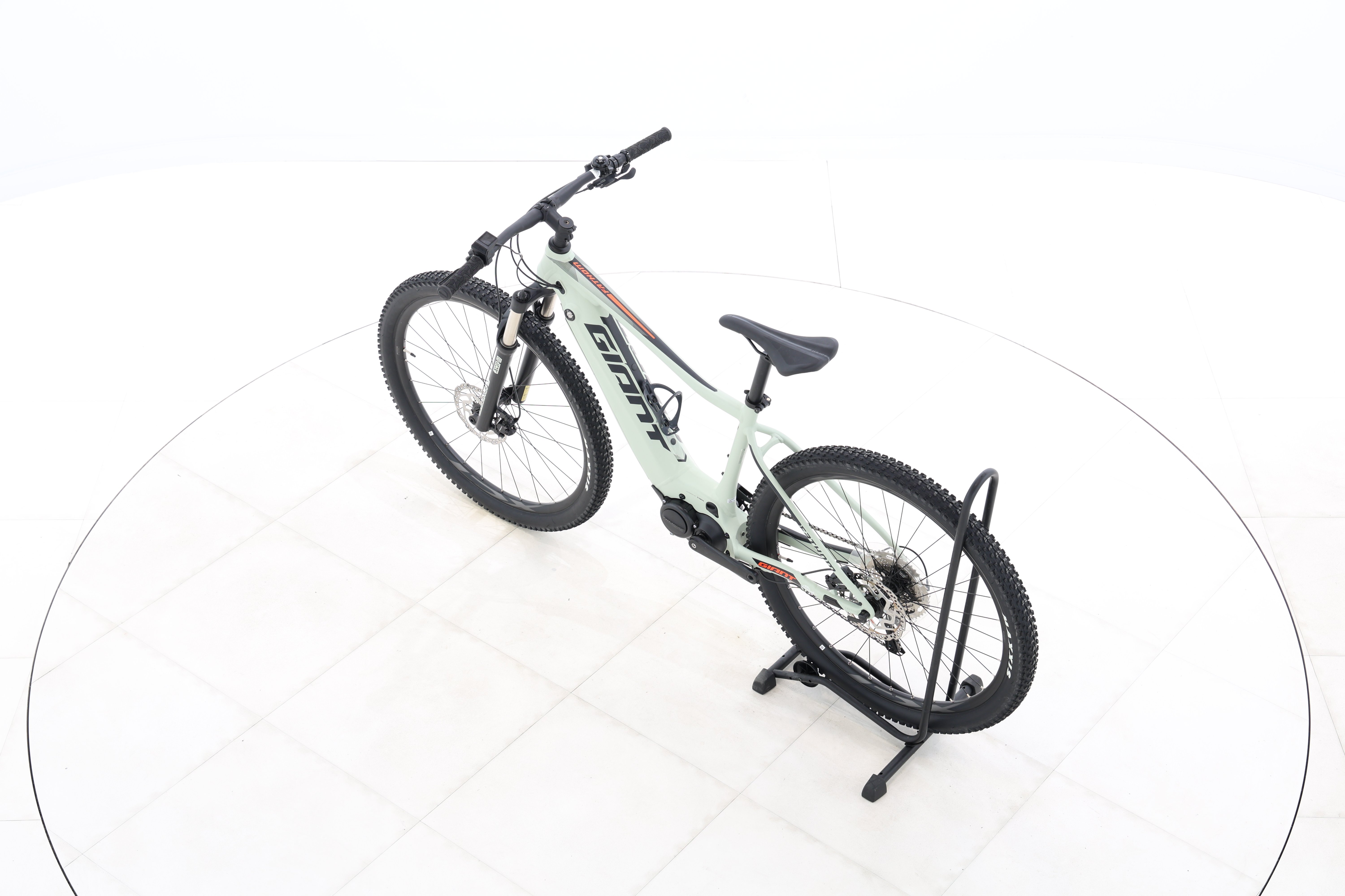 c19e6494-1ec9-4341-92ba-7a0f74d7dc50