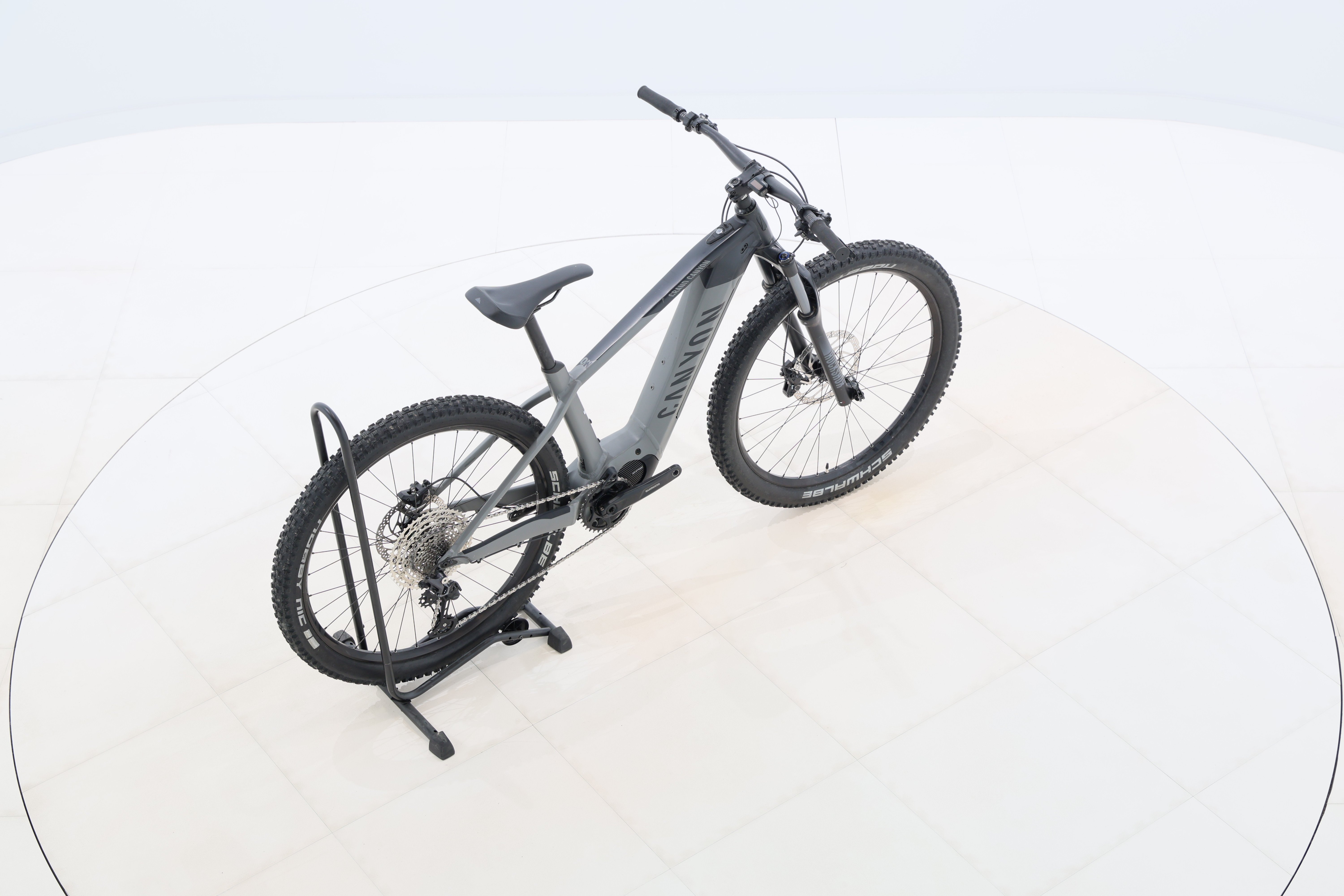 2e165bcb-eb00-4bda-8f14-4235a9eda1e2