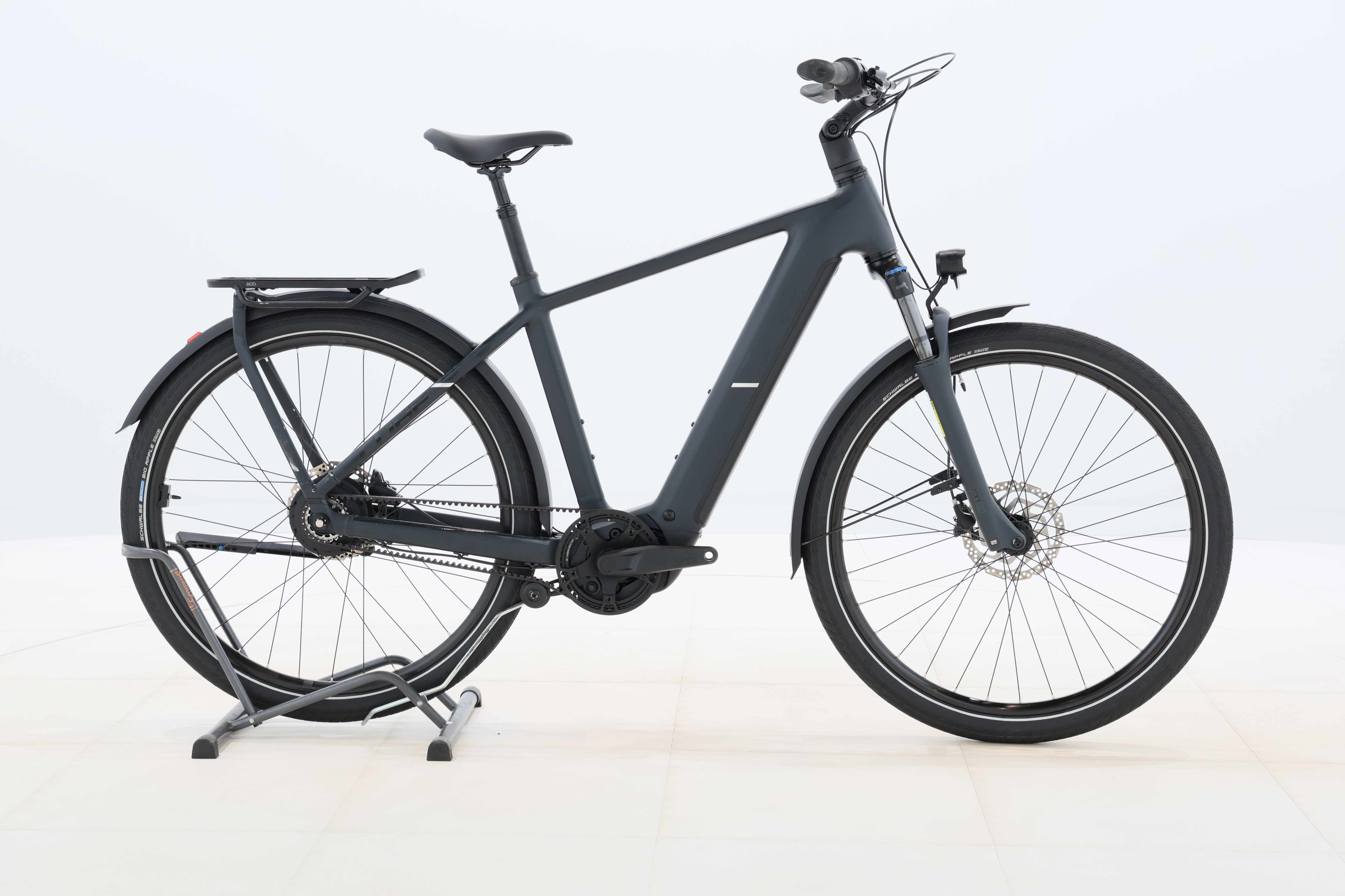 ef8de444-92b3-4e51-916e-4bf985a3b6f0