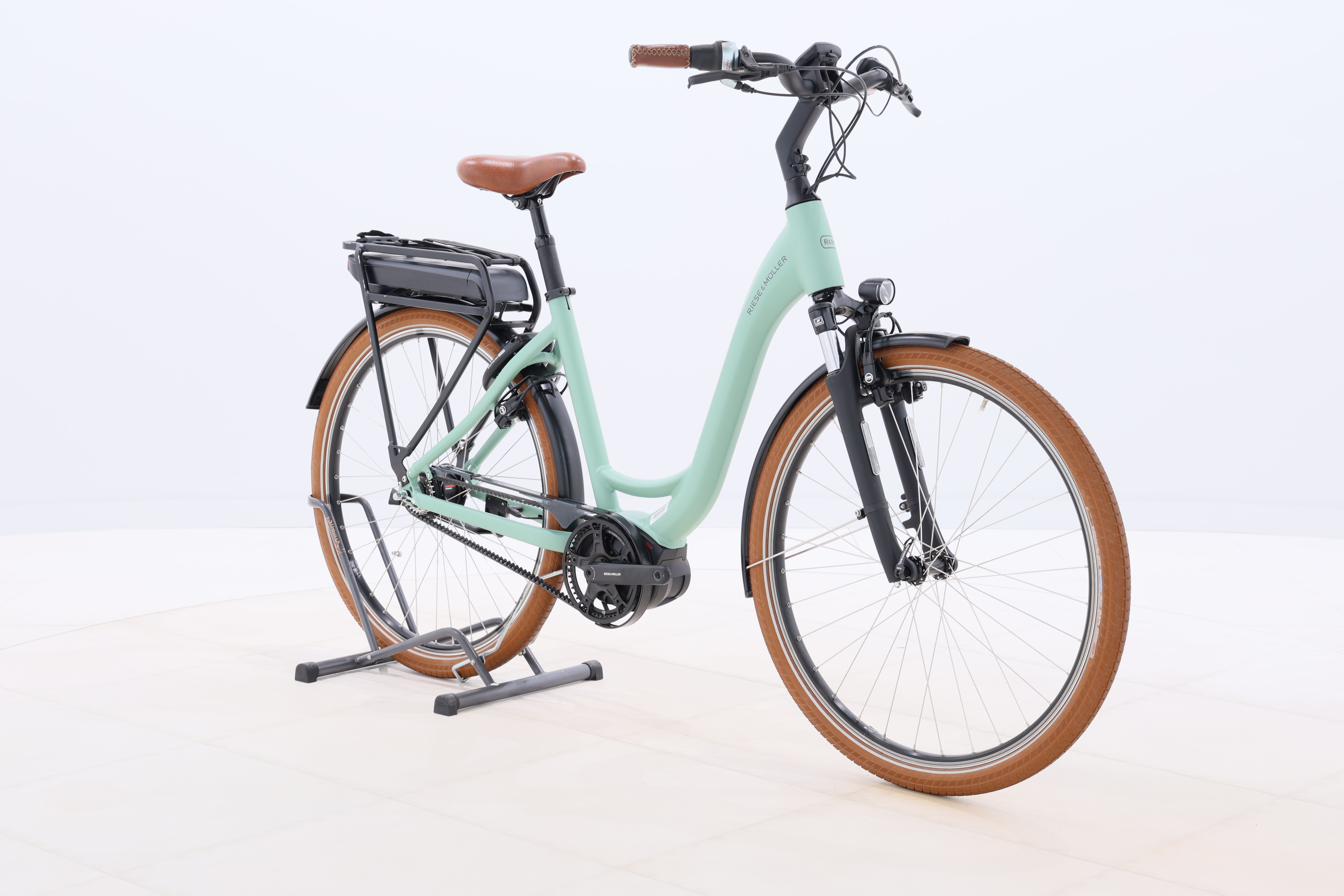 2e312b1f-2d34-4f96-8bce-be9cb9b9b63a